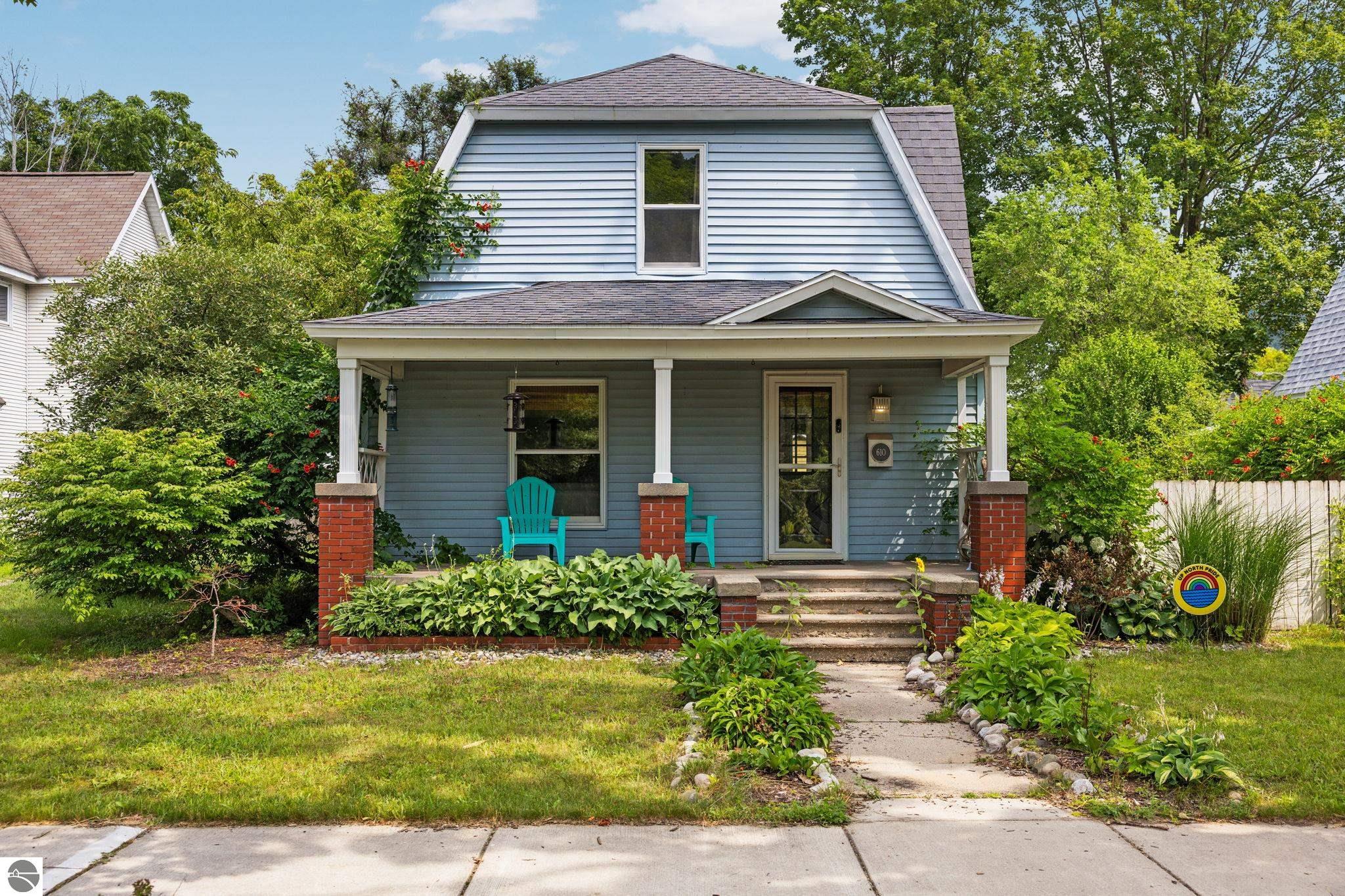 610 W Tenth Street