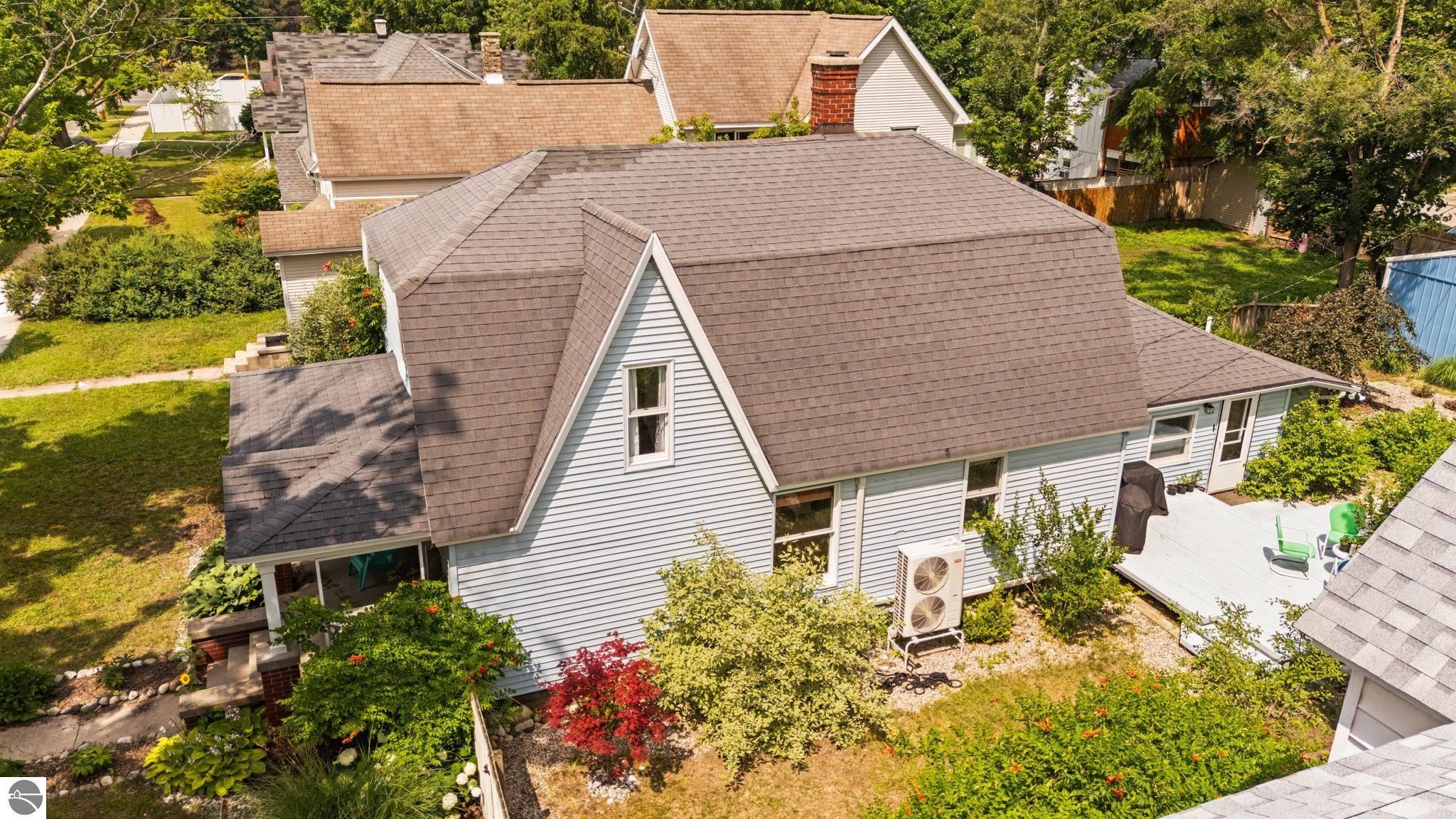 610 W Tenth Street