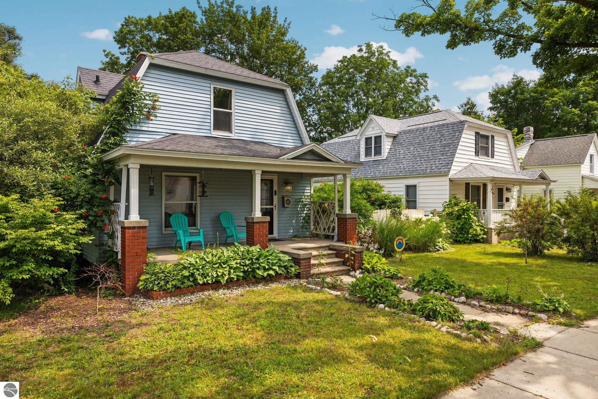 610 W Tenth Street