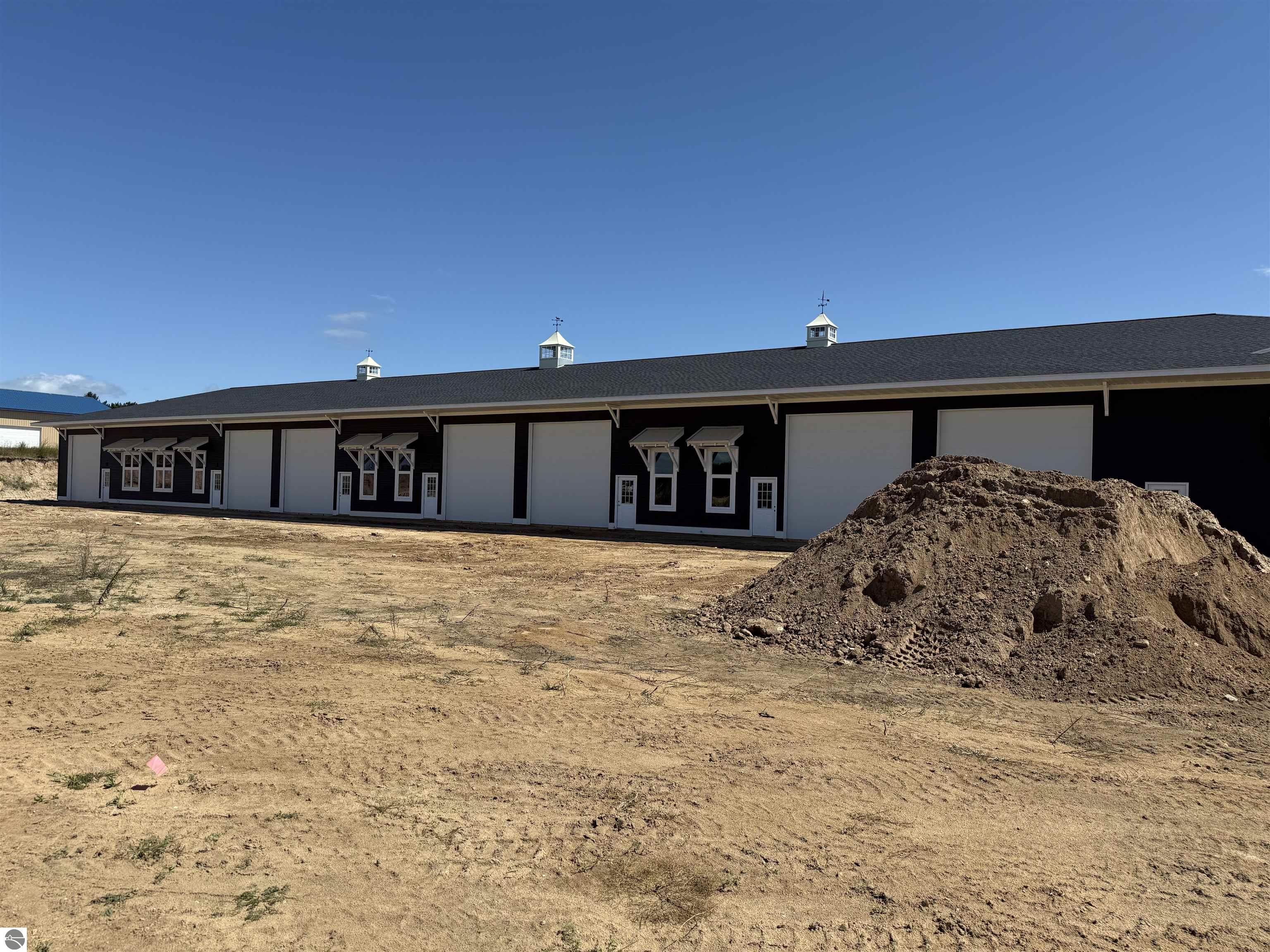 6379 N Railway Commons