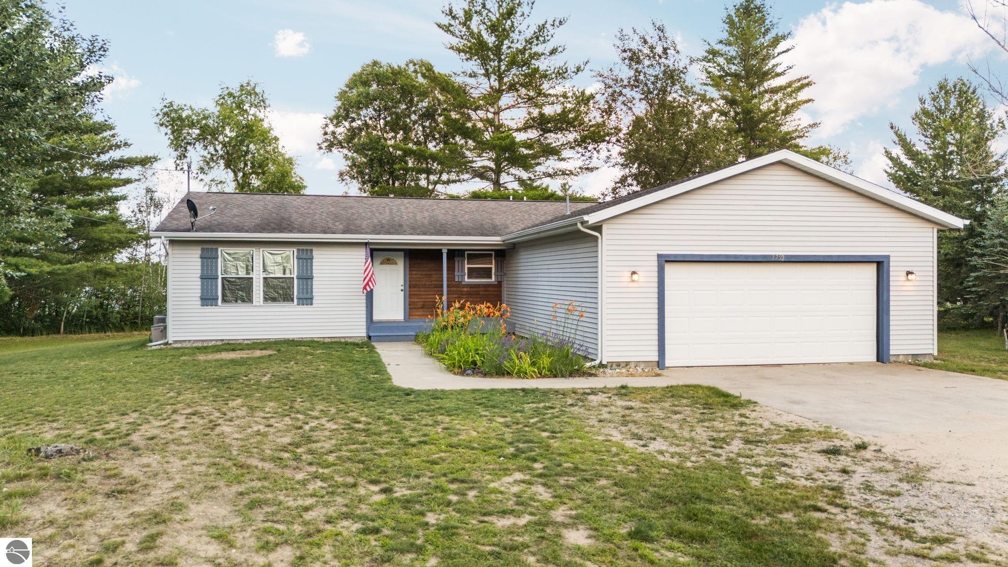 3792 NE Cove Drive