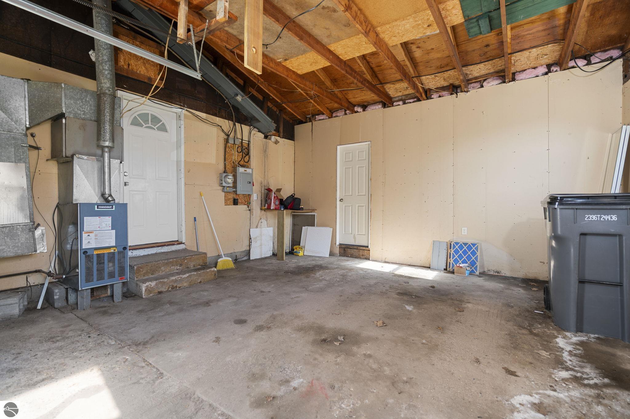 405 Lynn Street