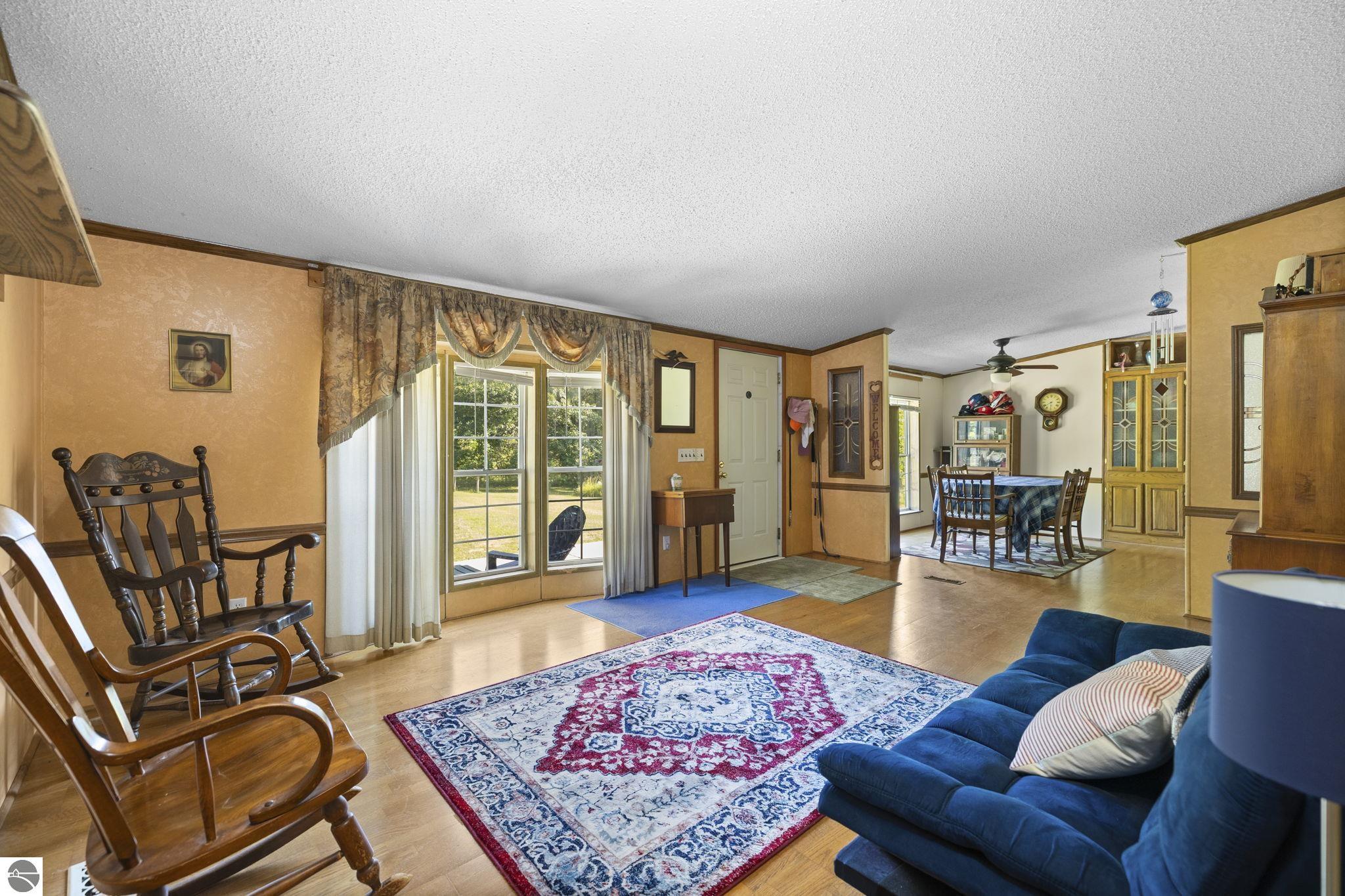 2204 NW Plum Valley Road