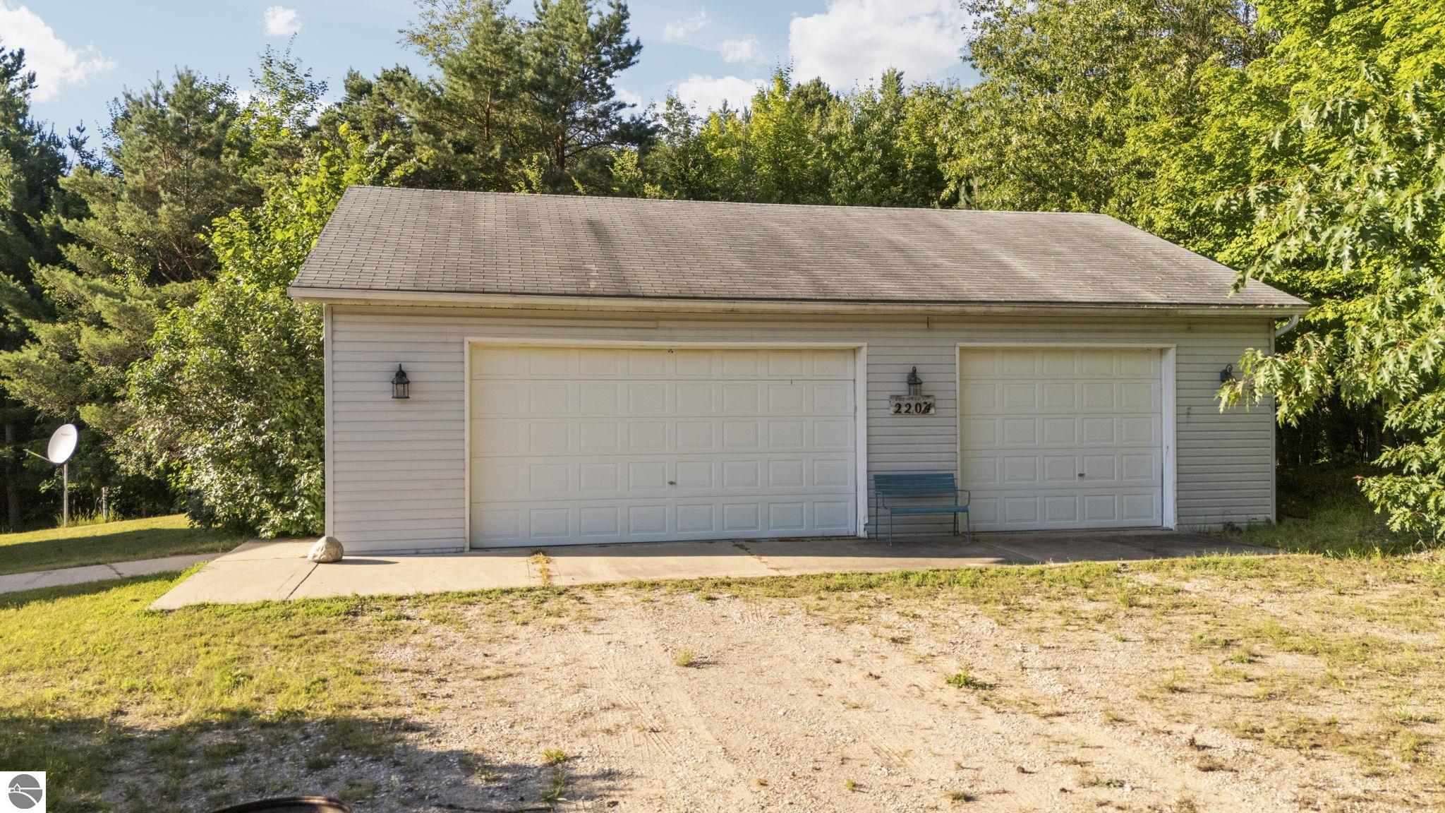 2204 NW Plum Valley Road