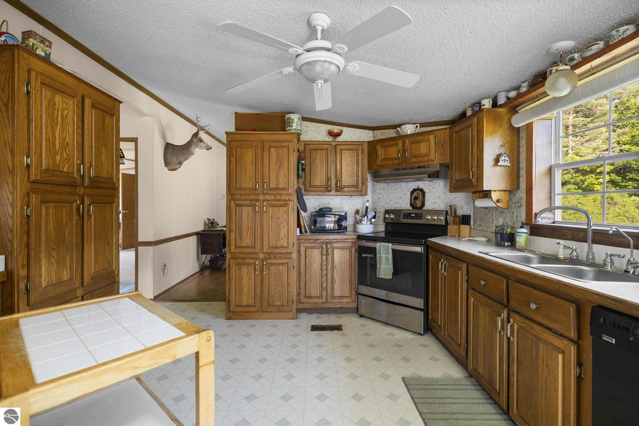 2204 NW Plum Valley Road
