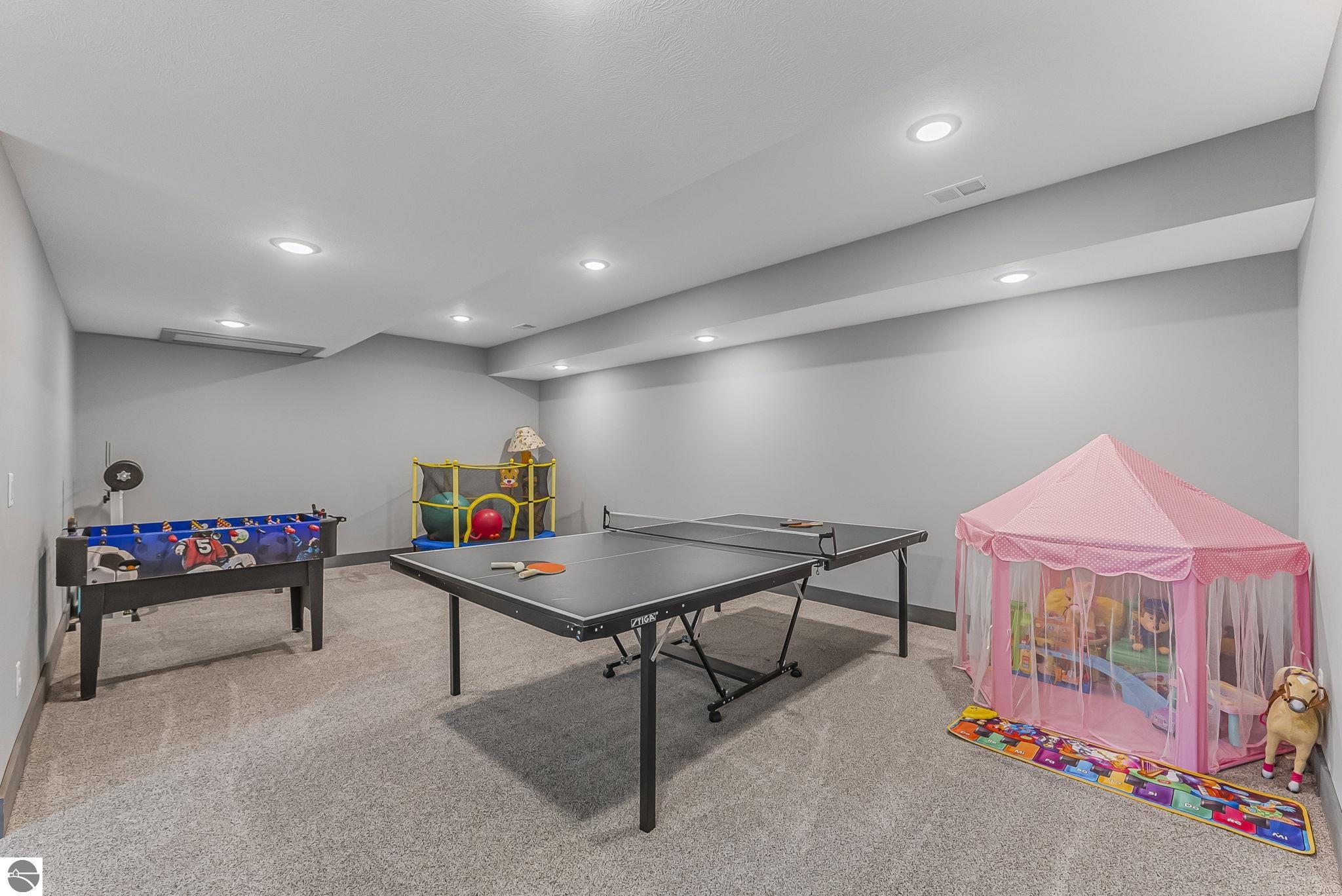 6238 E Gallivan Road
