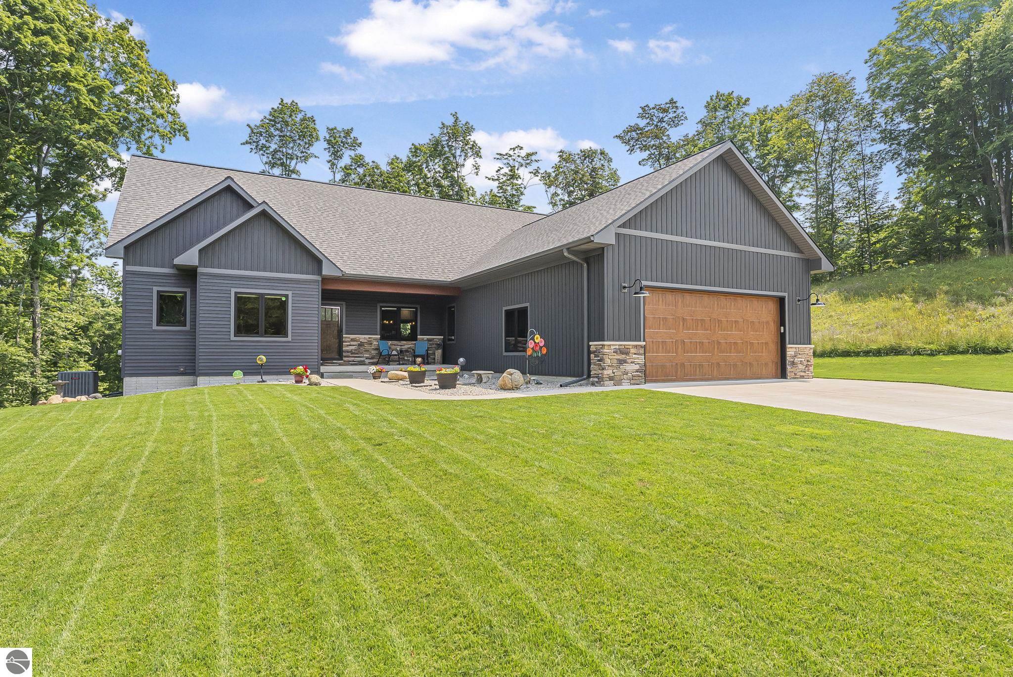 6238 E Gallivan Road
