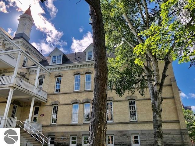 830-204 Cottageview Drive # 204