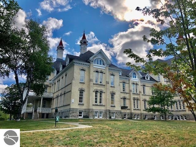 830-204 Cottageview Drive # 204