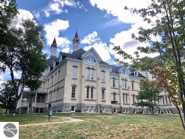 830-204 Cottageview Drive # 204