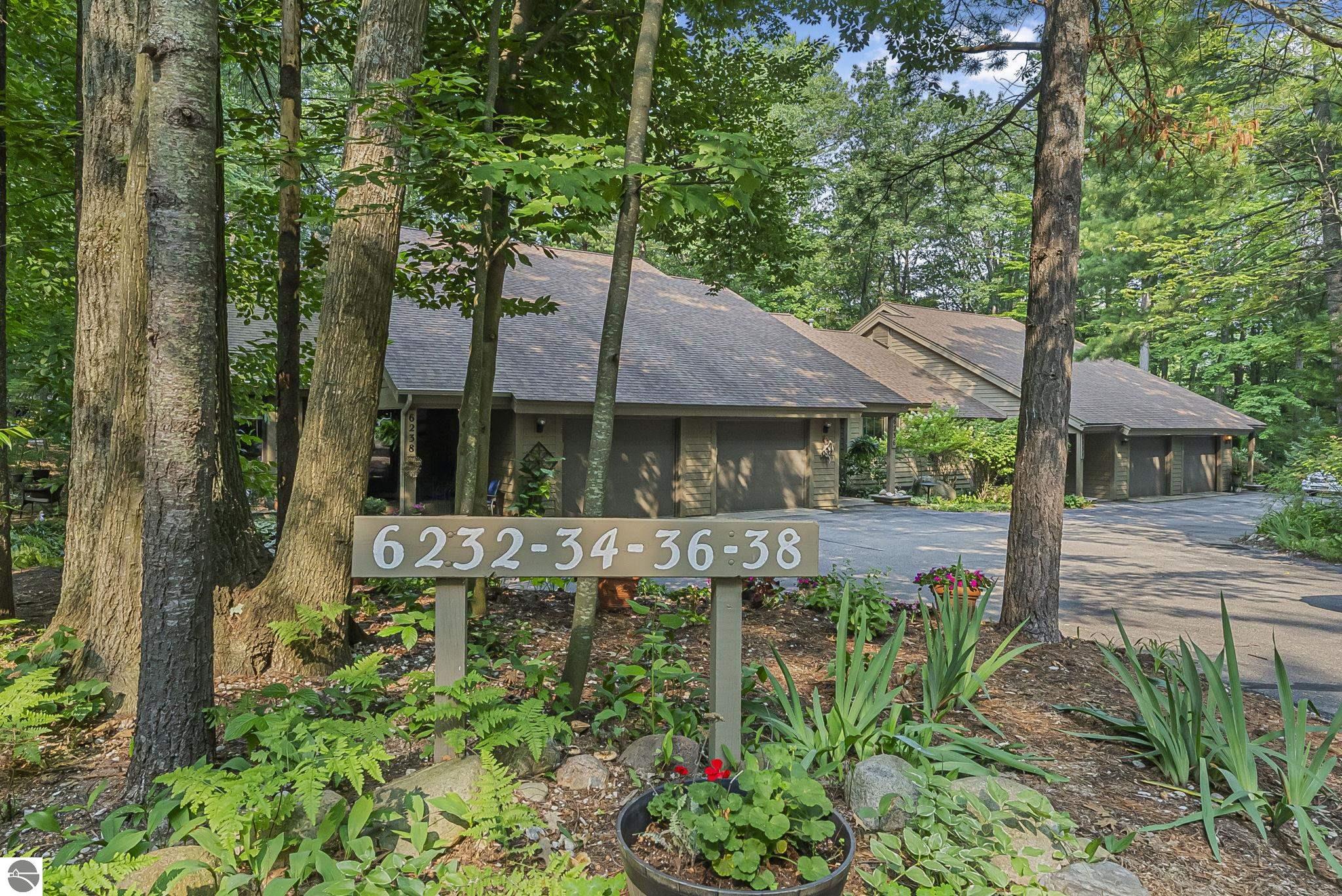 6236 Summit Court