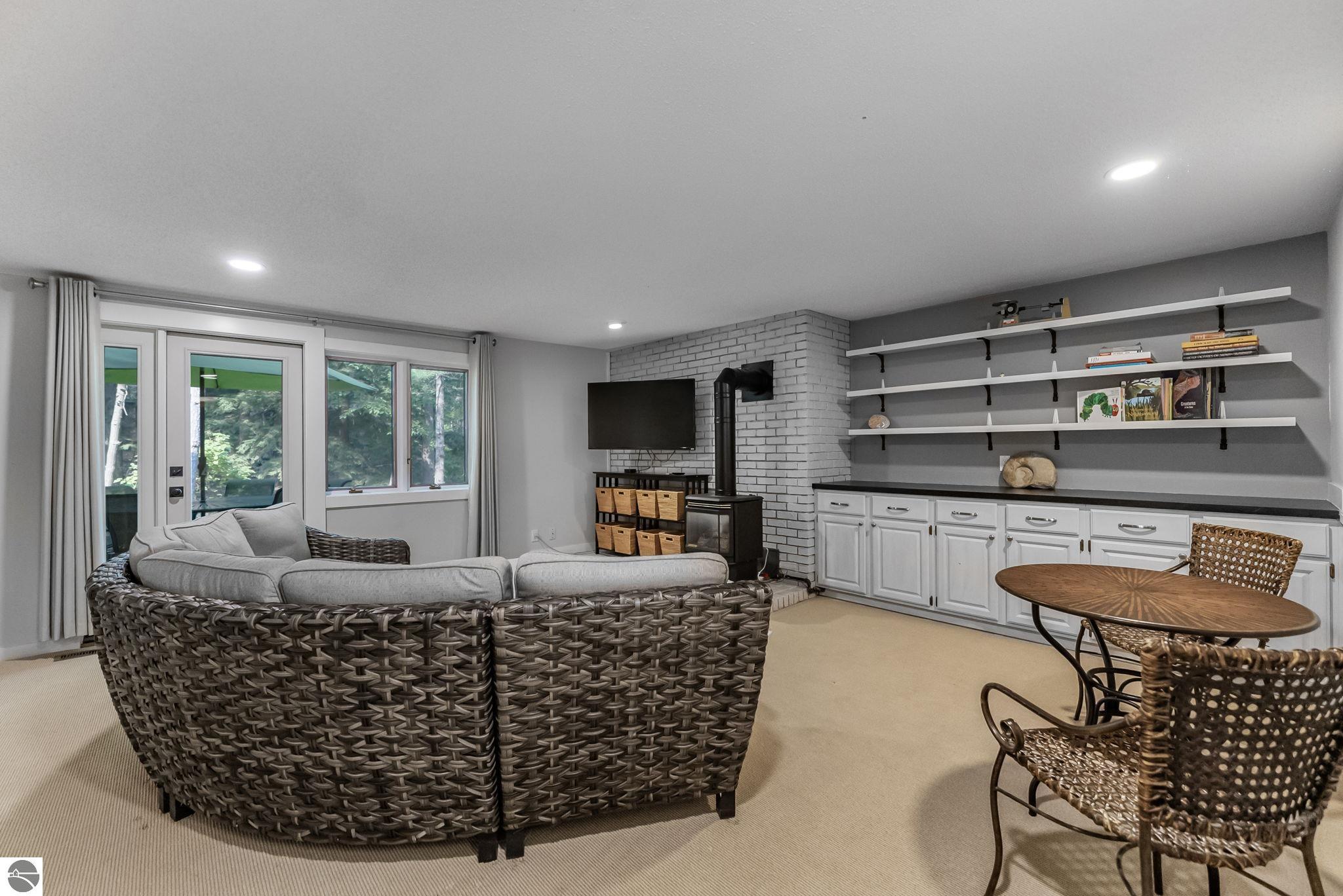 6236 Summit Court