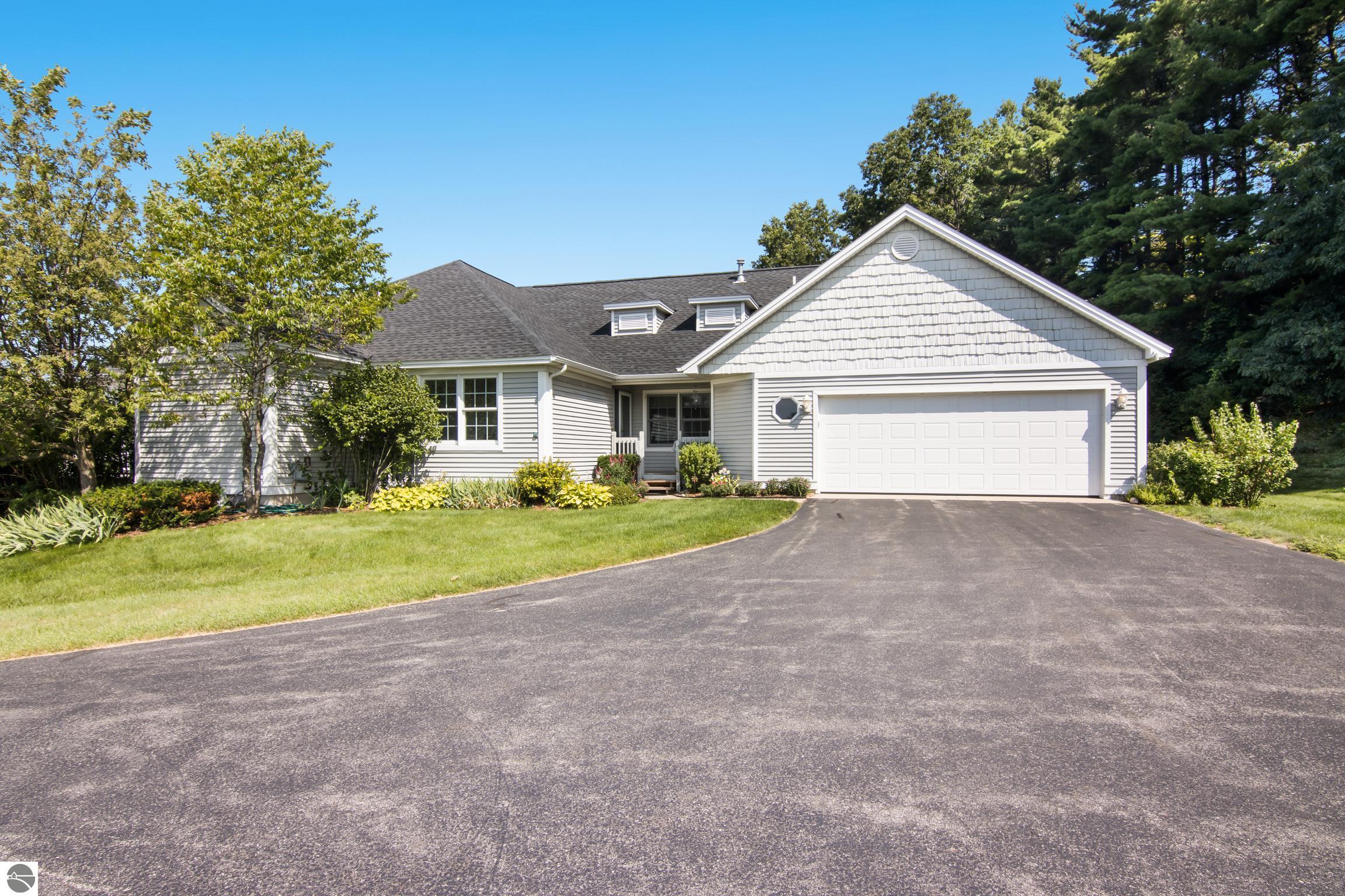 2750 E Crown Drive # 1 Unit: #1