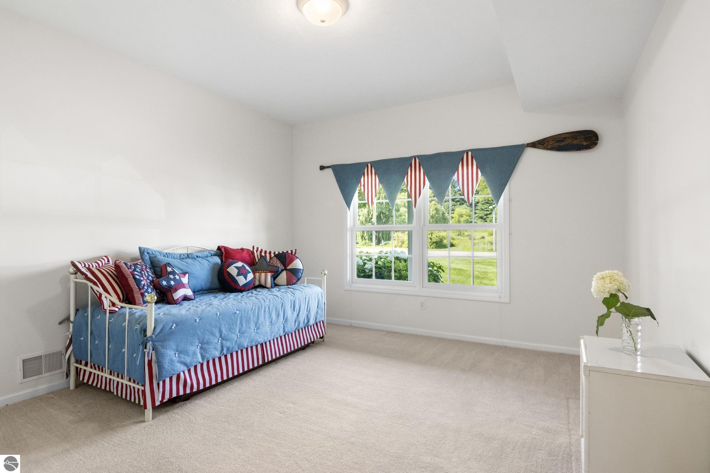 2750 E Crown Drive # 1 Unit: #1