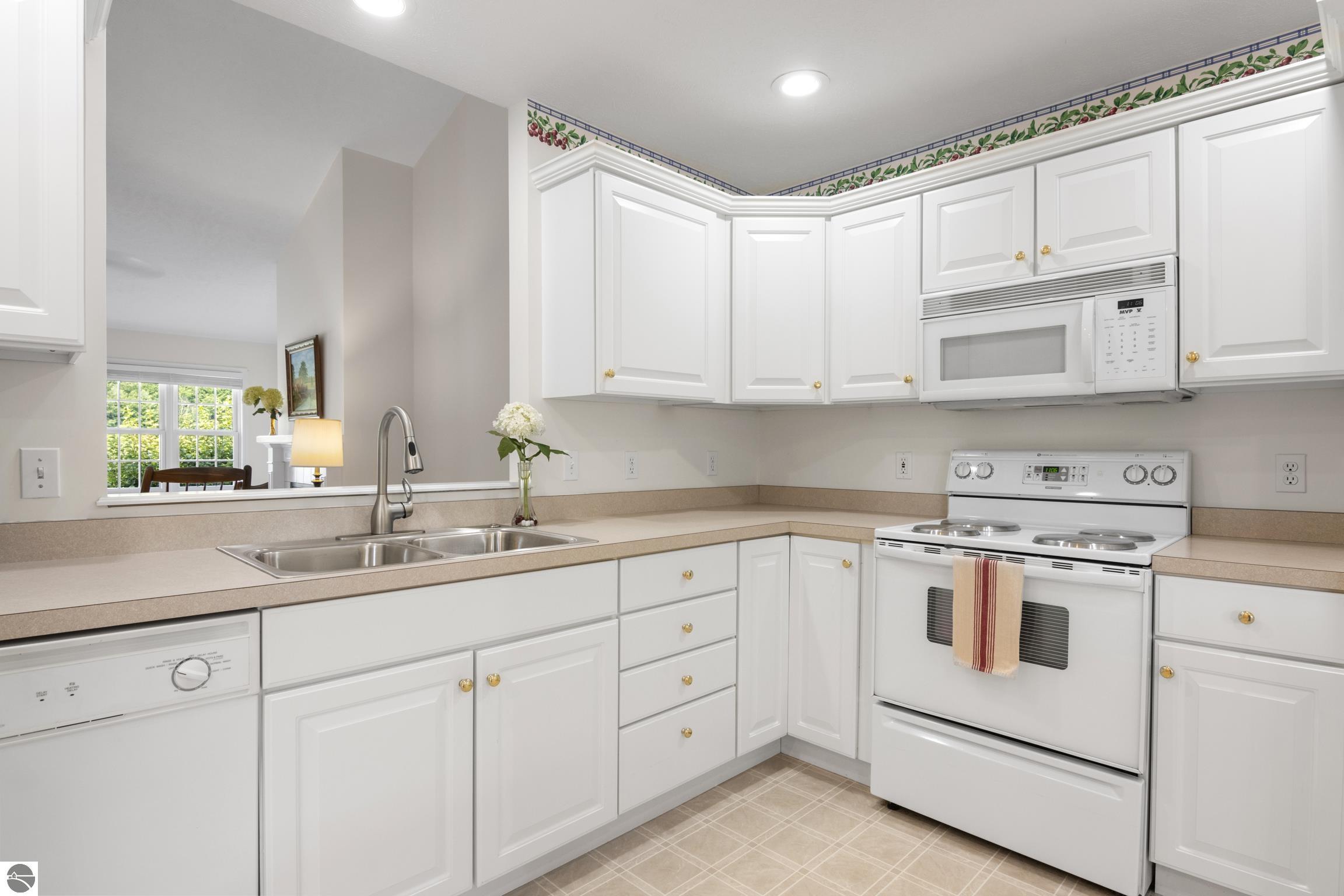 2750 E Crown Drive # 1 Unit: #1