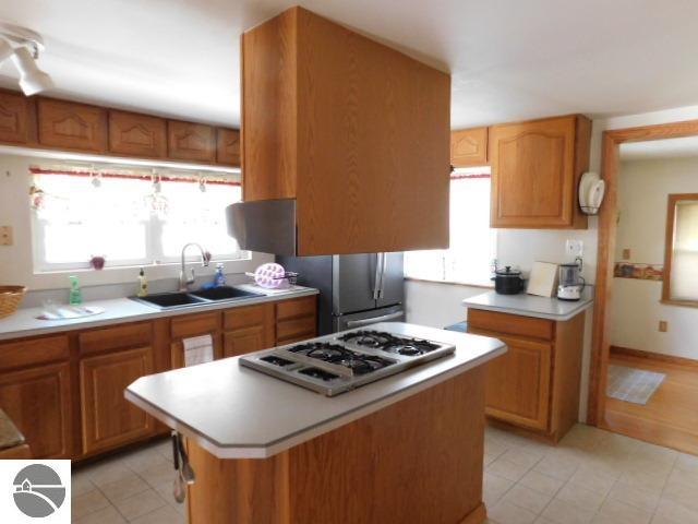 1952 S Stephan Bridge Road
