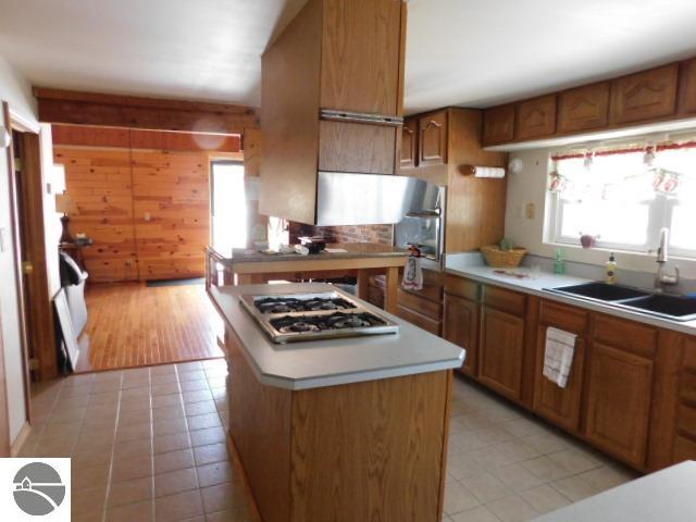 1952 S Stephan Bridge Road