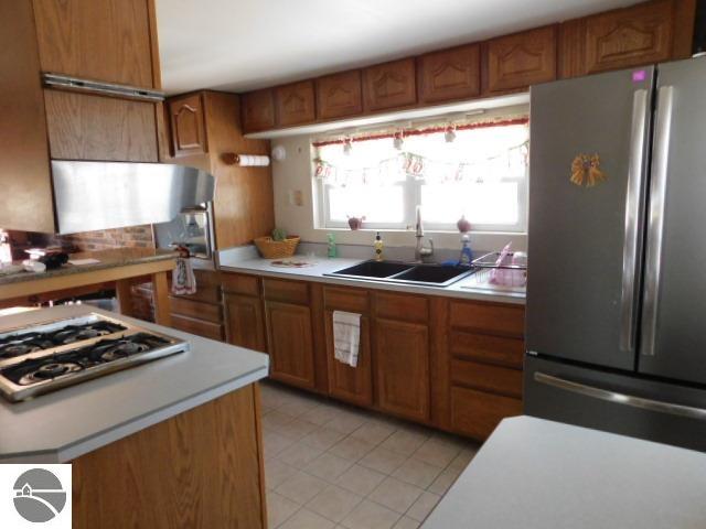 1952 S Stephan Bridge Road