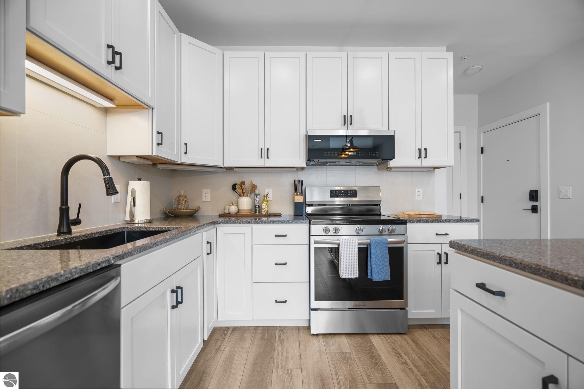 714 #206 Randolph Street # 206