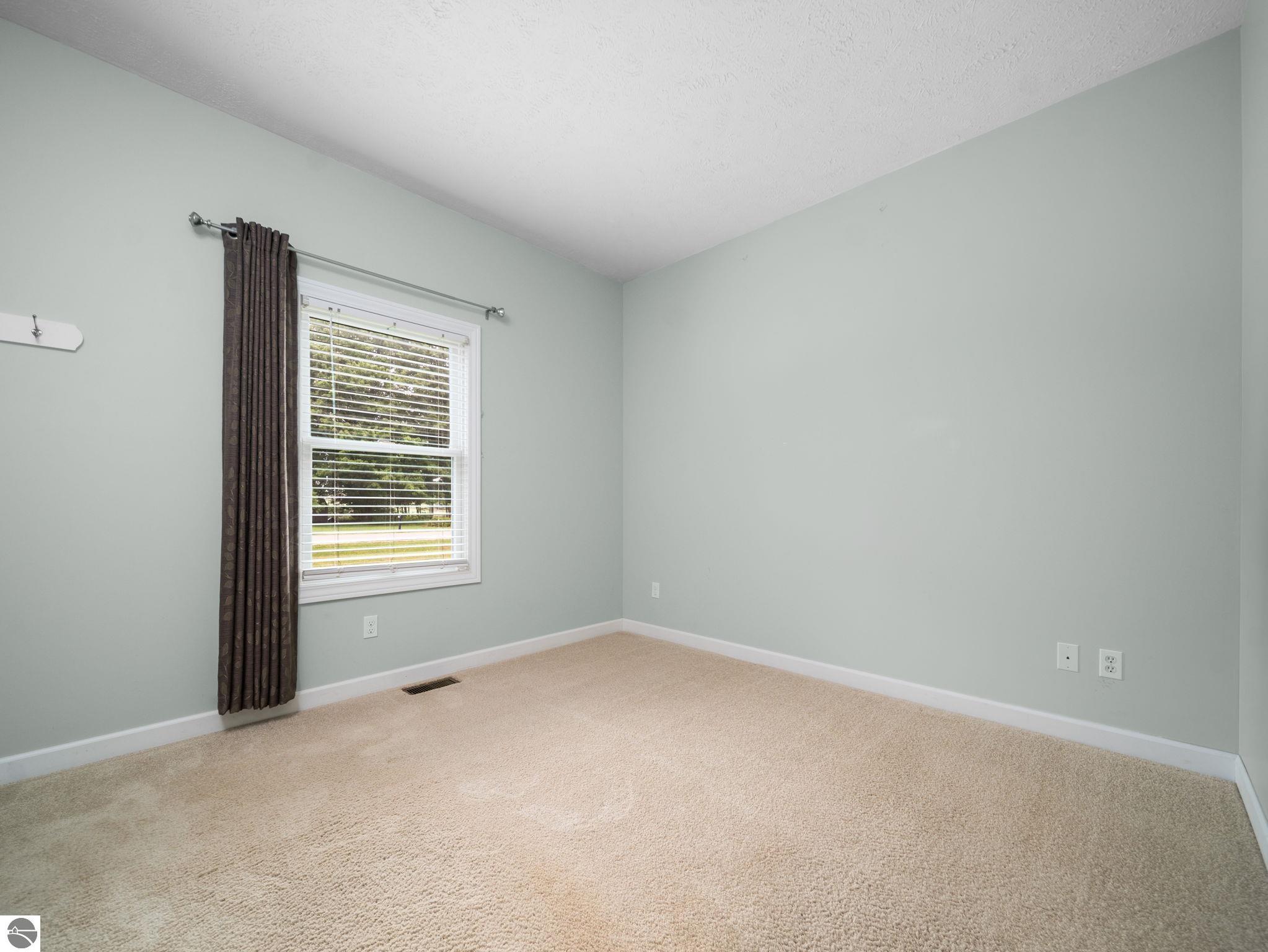 4800 Birdie Lane