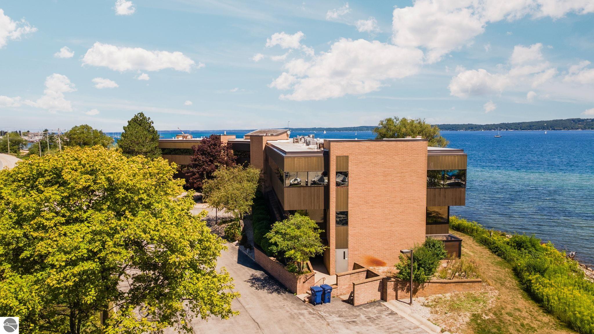 13561 S West Bay Shore
