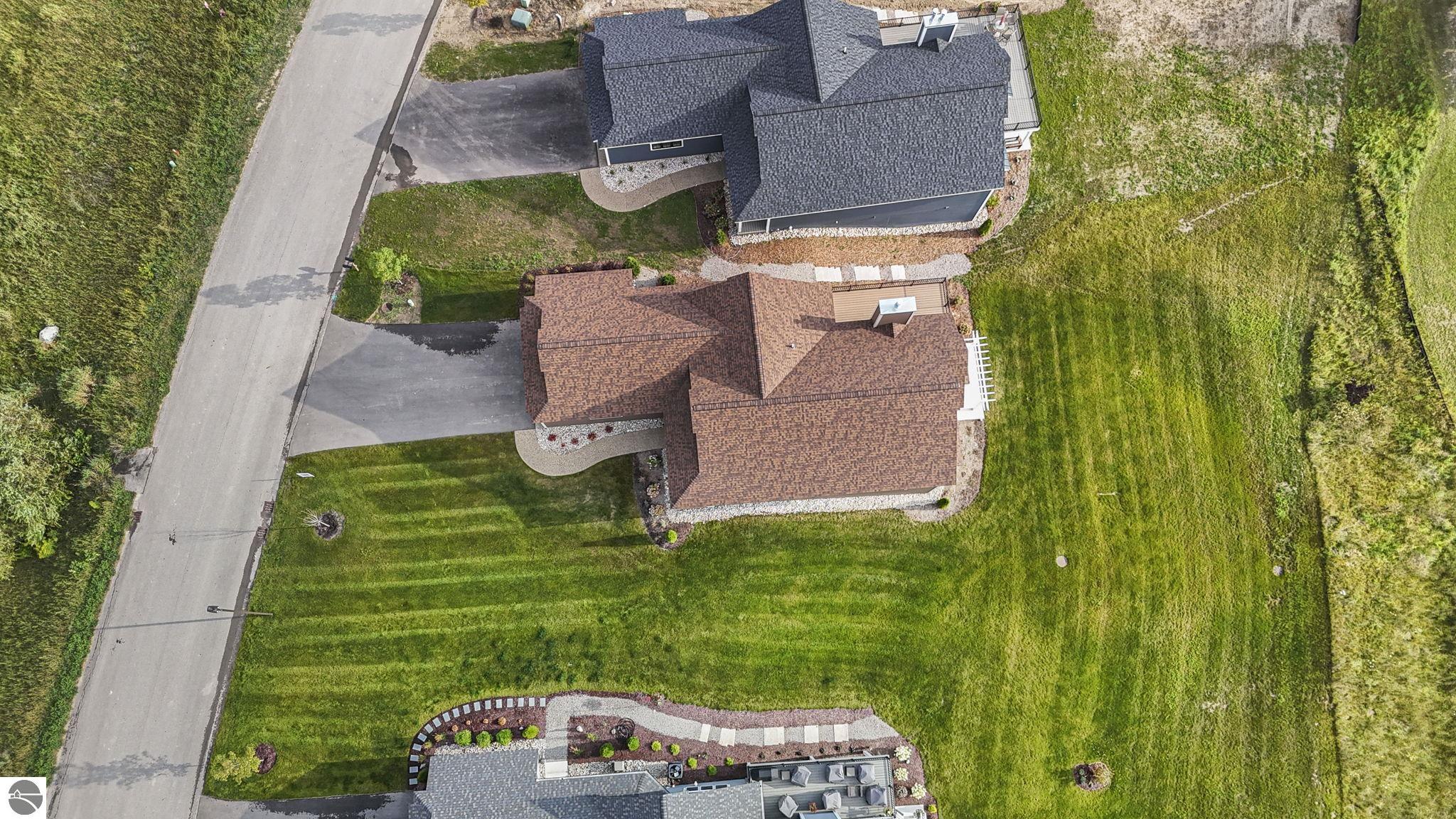 2808 W Crown Drive