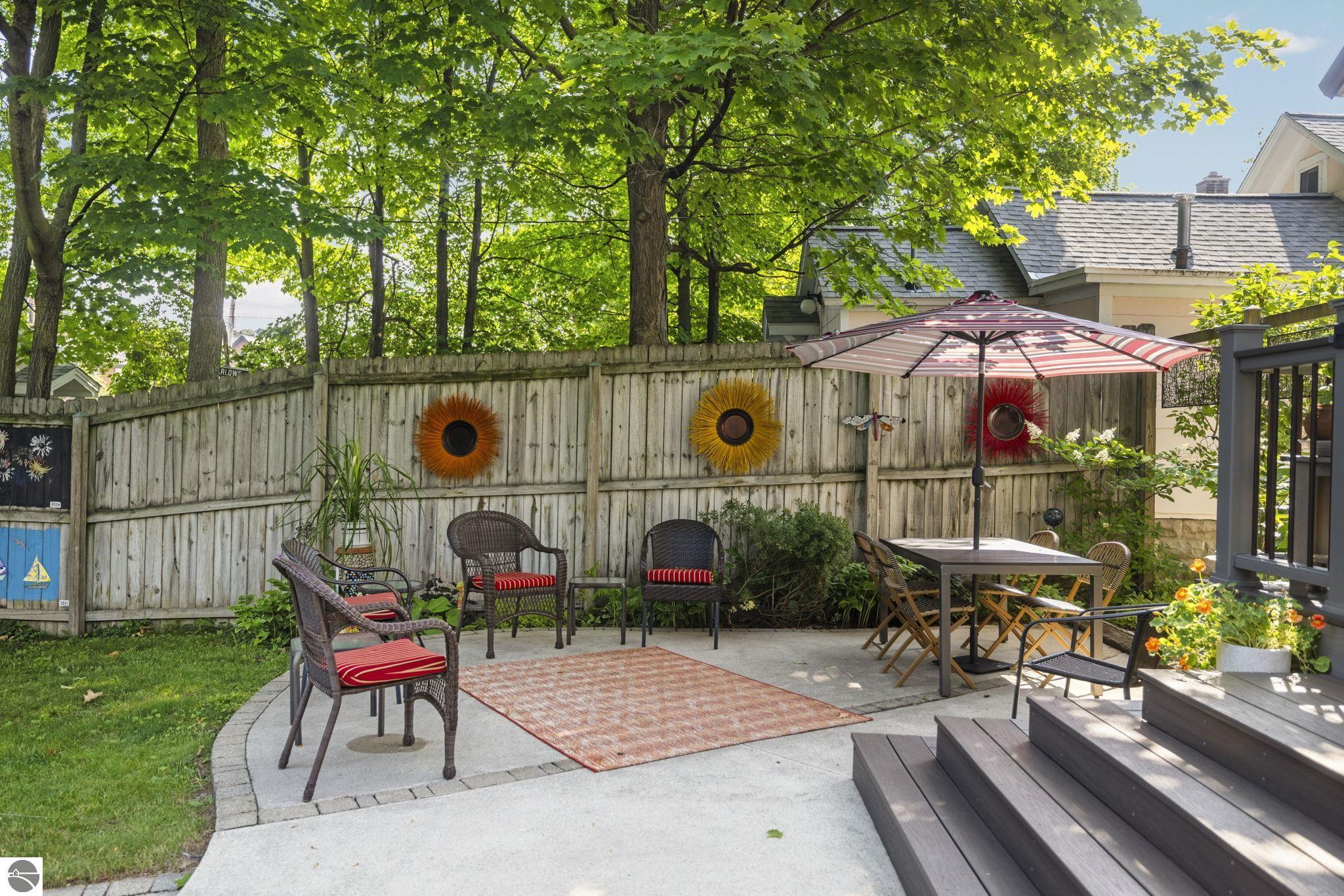 319 Washington Street