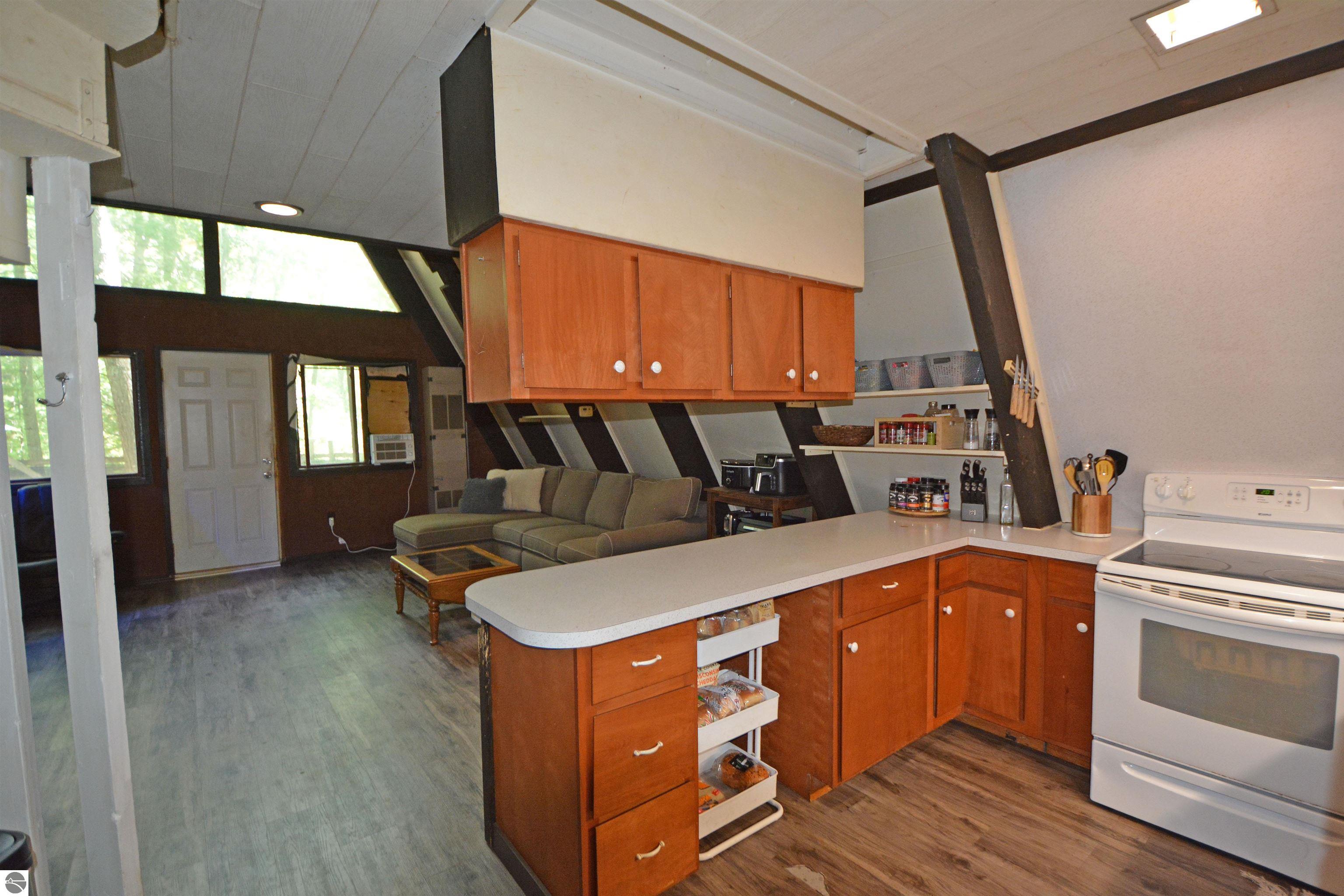 8847 South Road