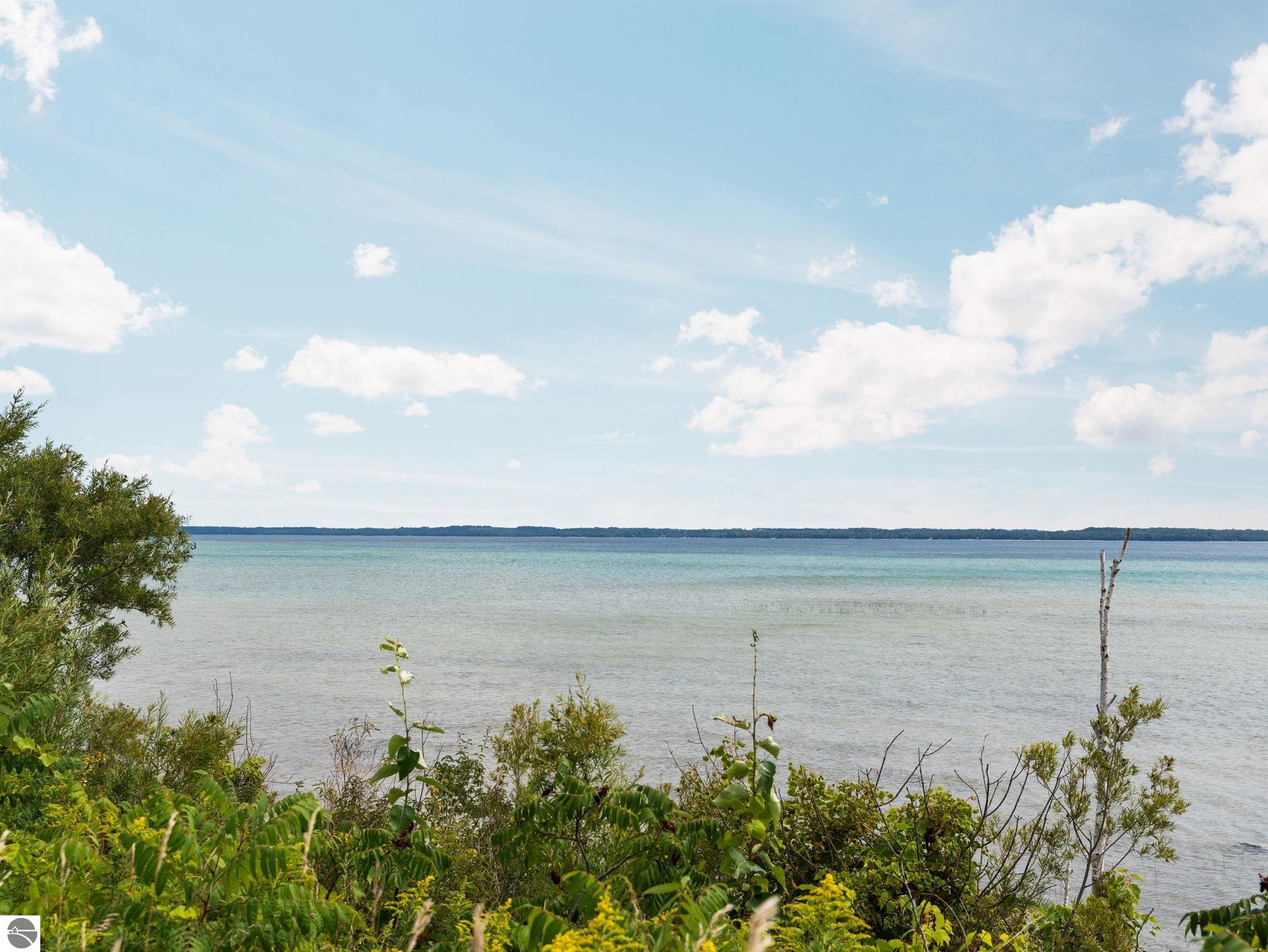 5382 S West Bay Shore