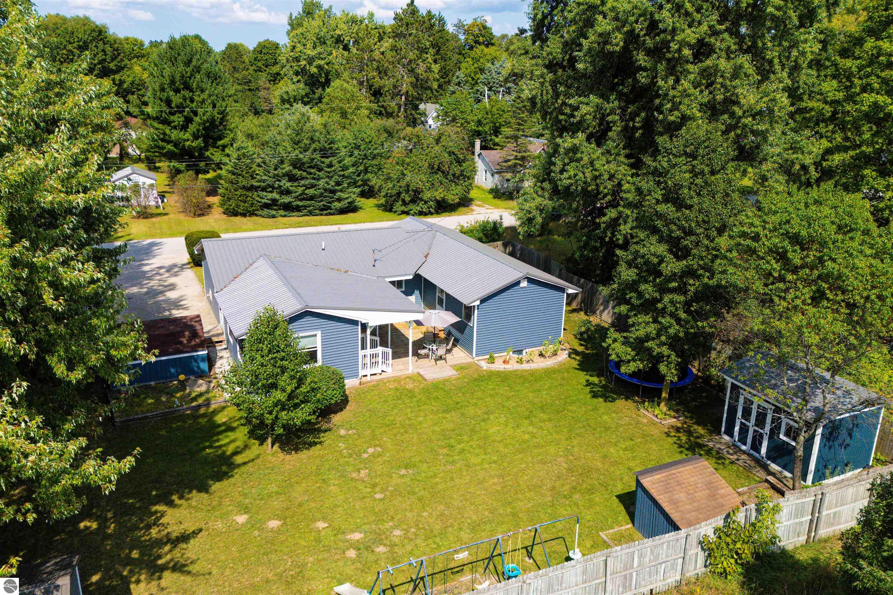 117 W Carl Street