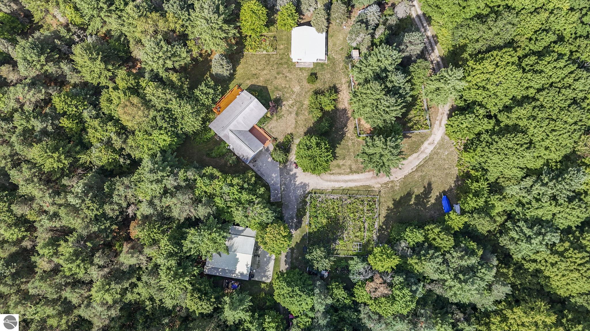 2368 Langs Lane