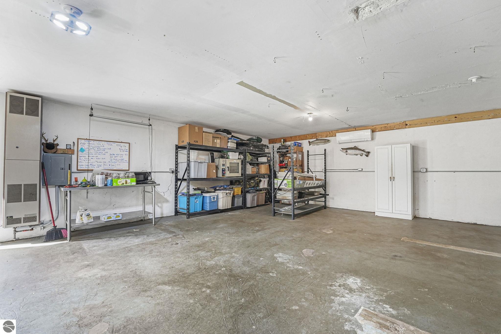 2368 Langs Lane