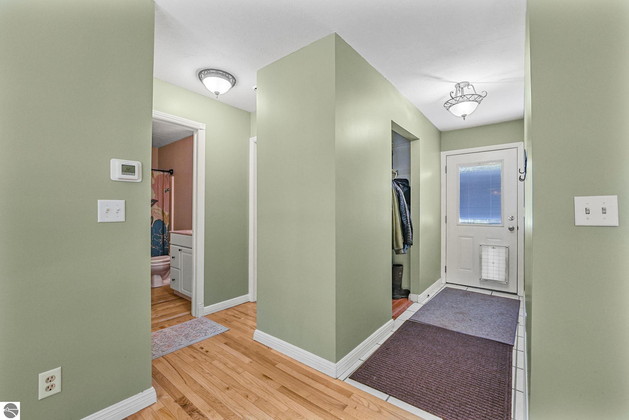 2368 Langs Lane
