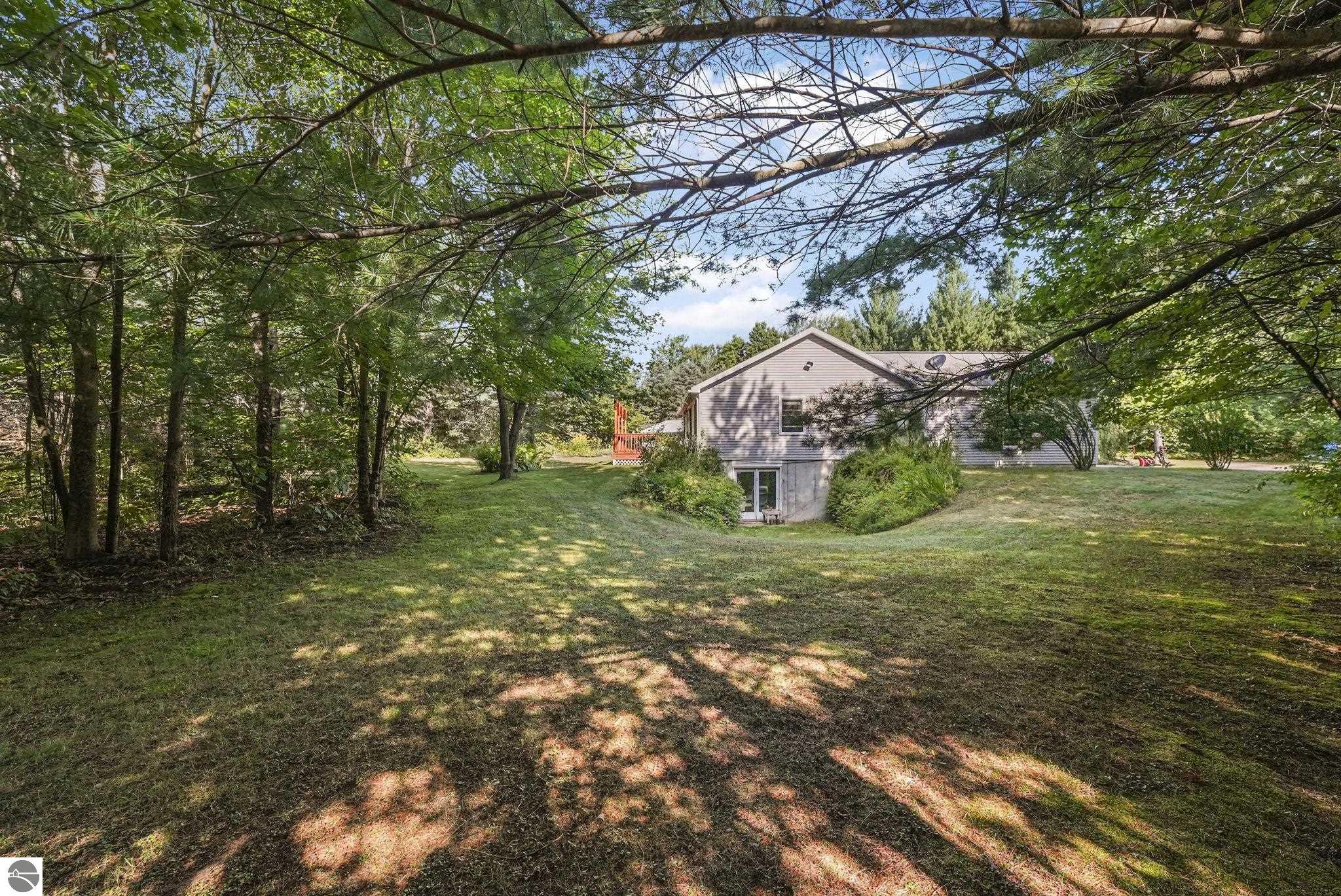 2368 Langs Lane