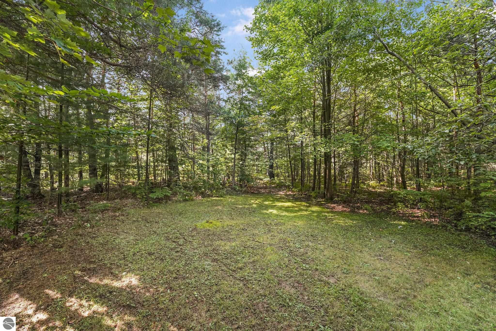 2368 Langs Lane