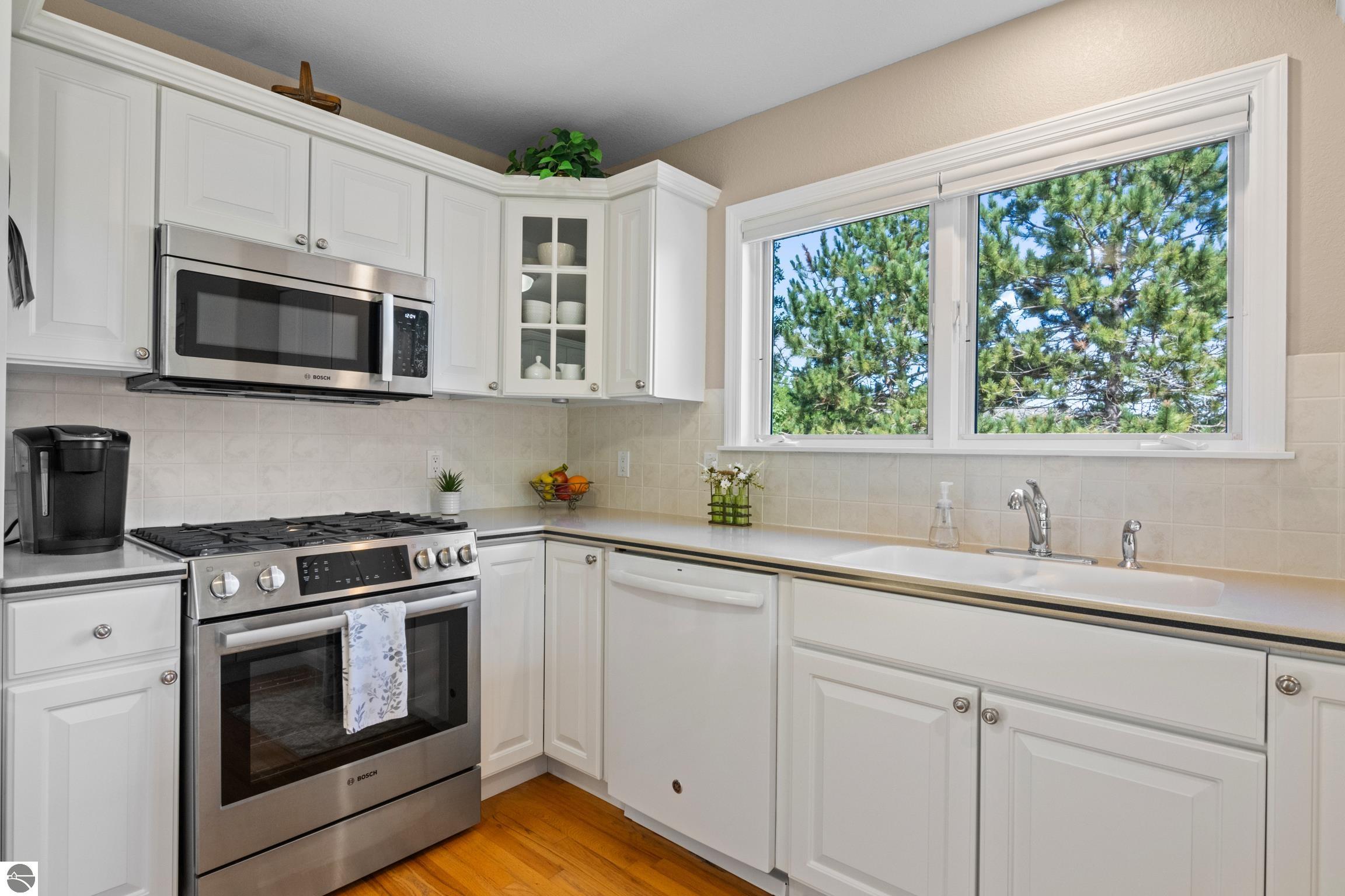 4022 Hidden Creek Drive
