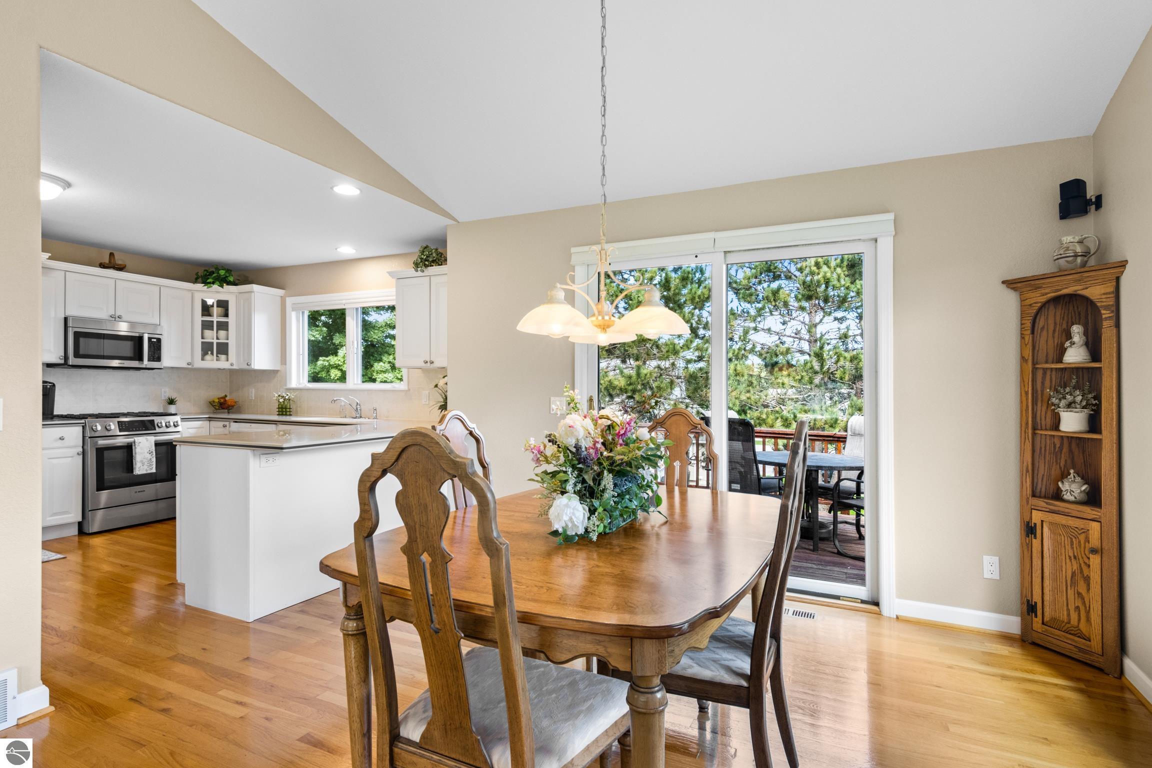 4022 Hidden Creek Drive