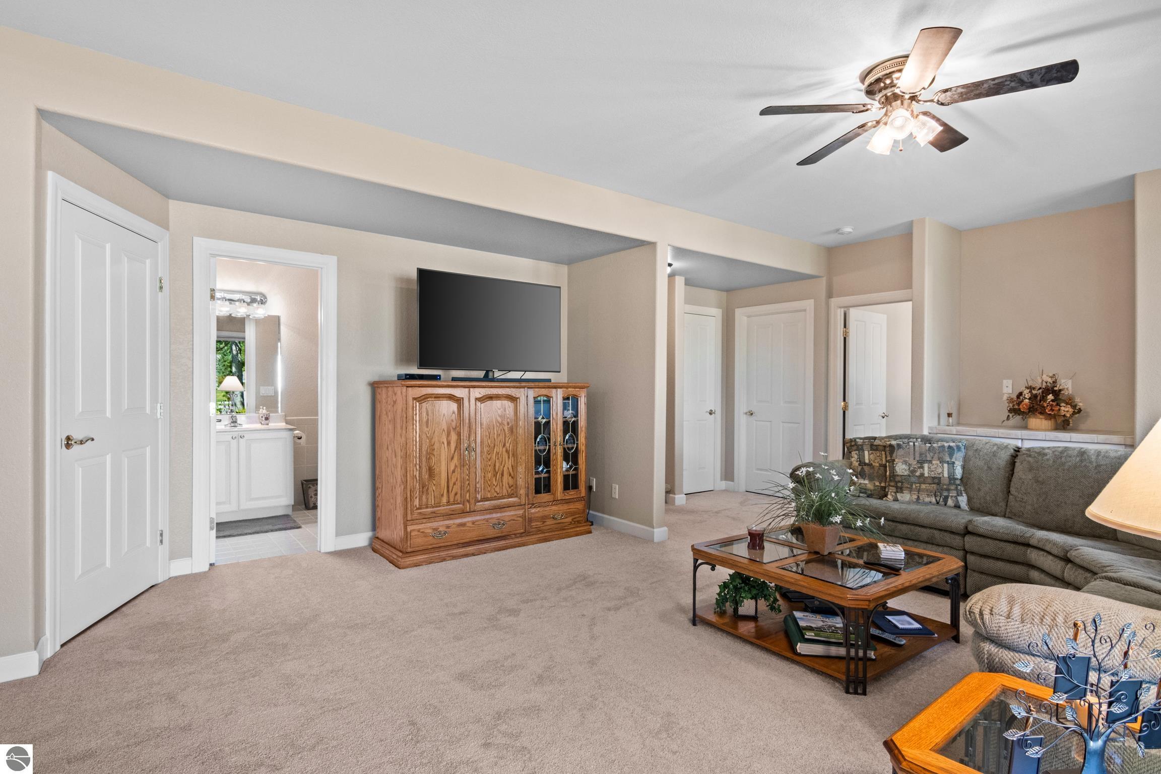4022 Hidden Creek Drive