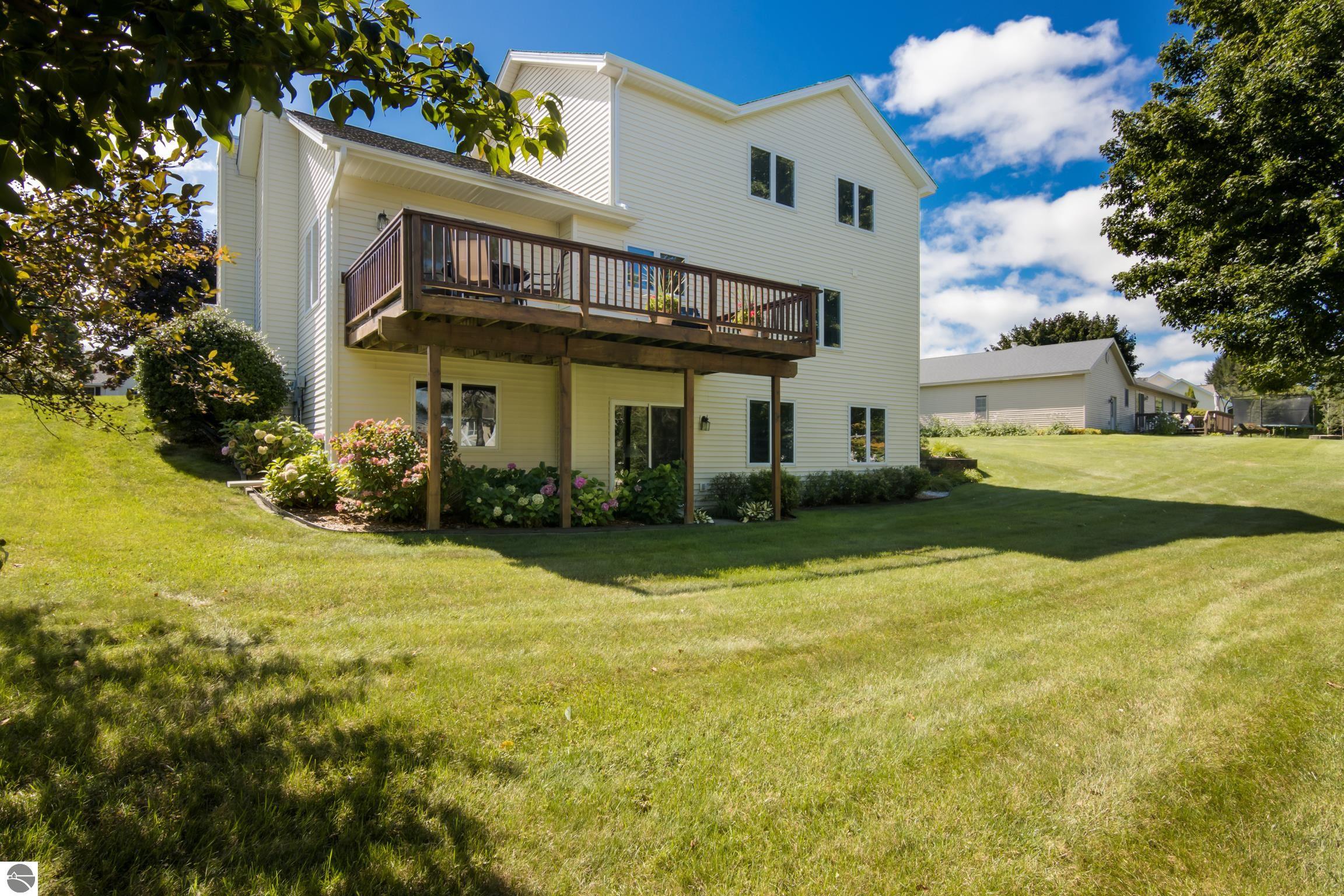 4022 Hidden Creek Drive