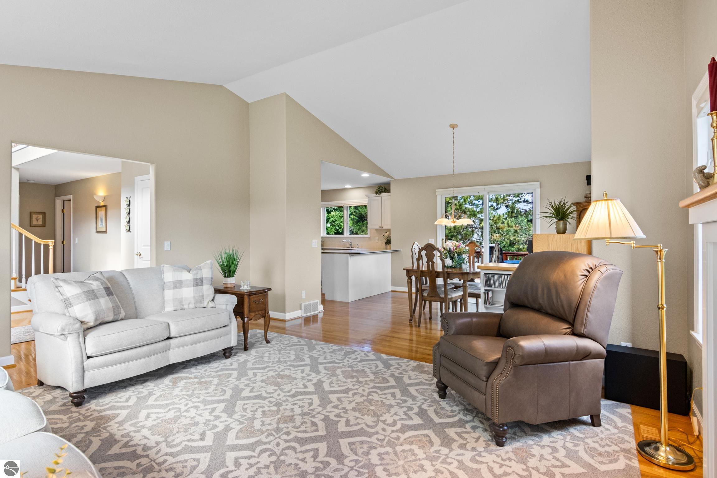 4022 Hidden Creek Drive