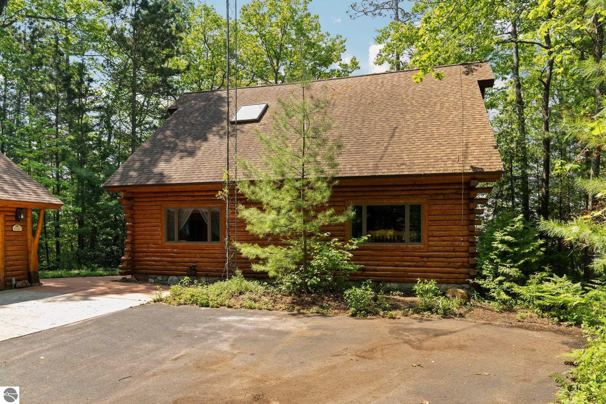 10037 Mud Lake Road