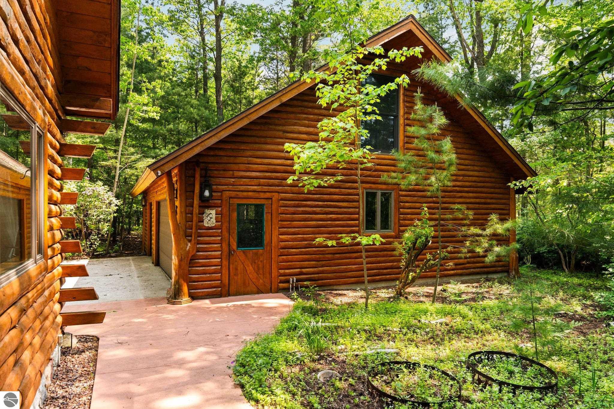 10037 Mud Lake Road