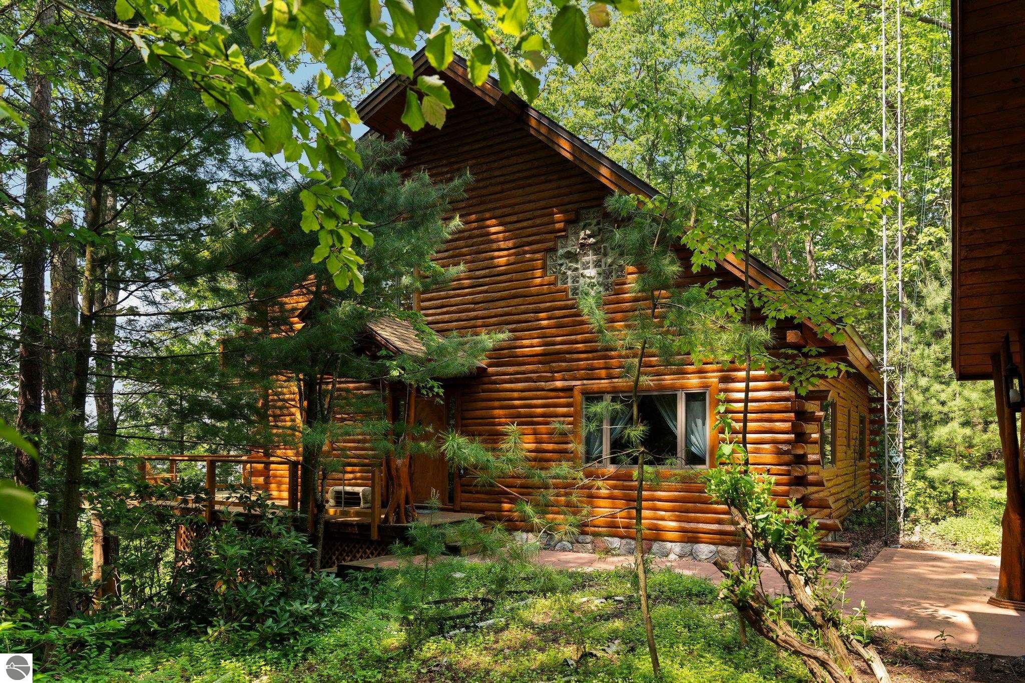 10037 Mud Lake Road
