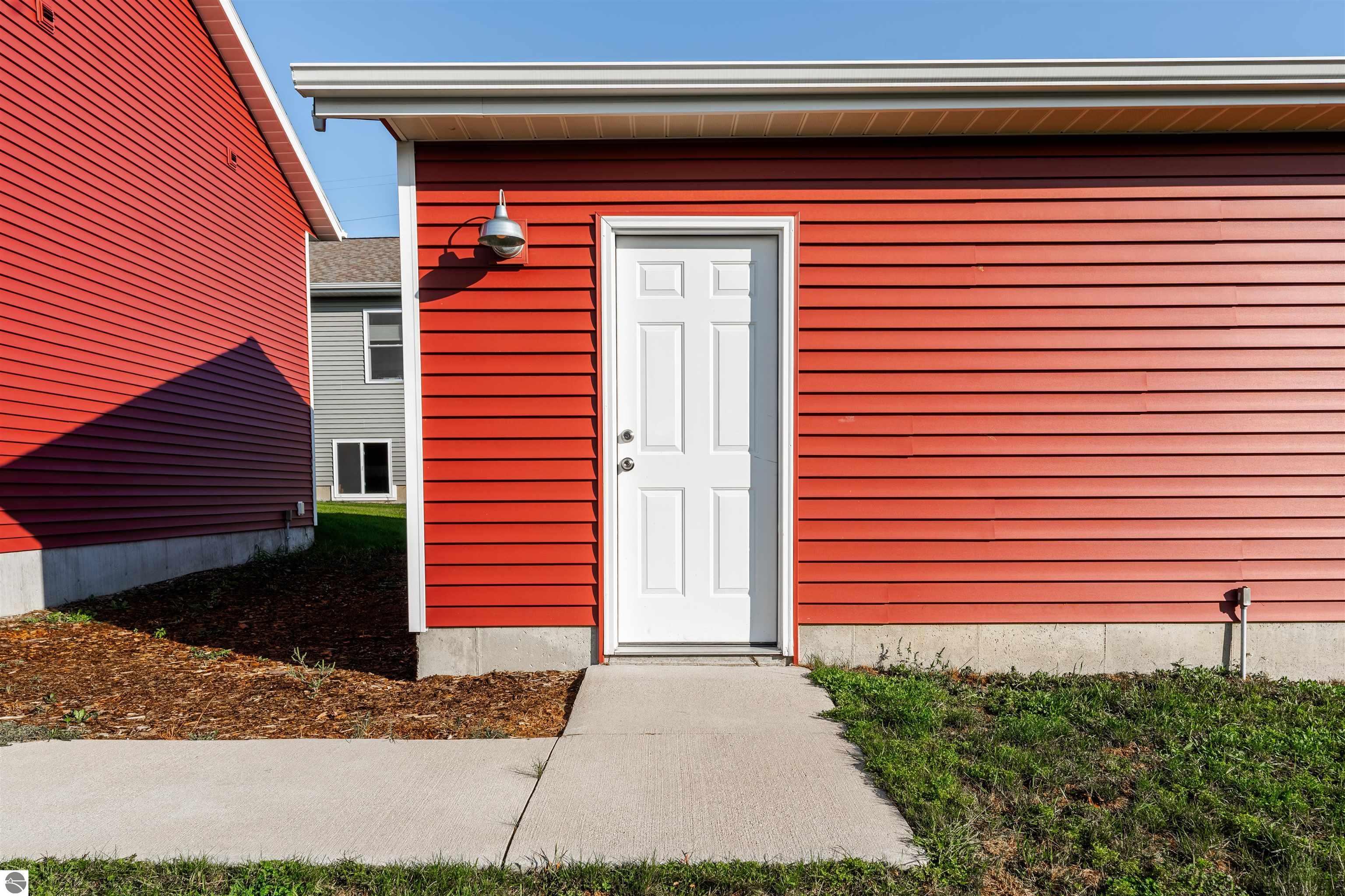908 Sienna Street