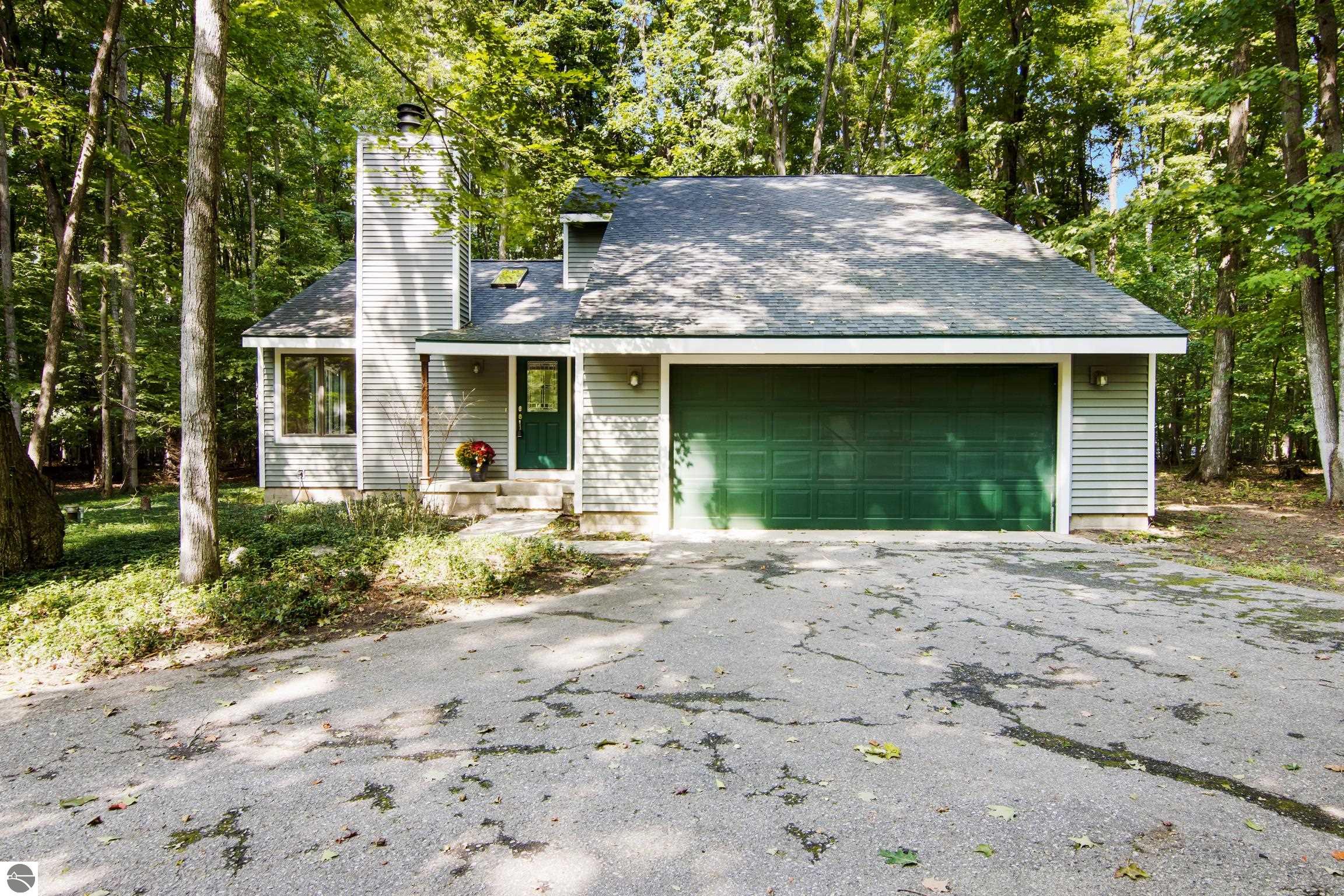 2345 Kenona Woods Drive