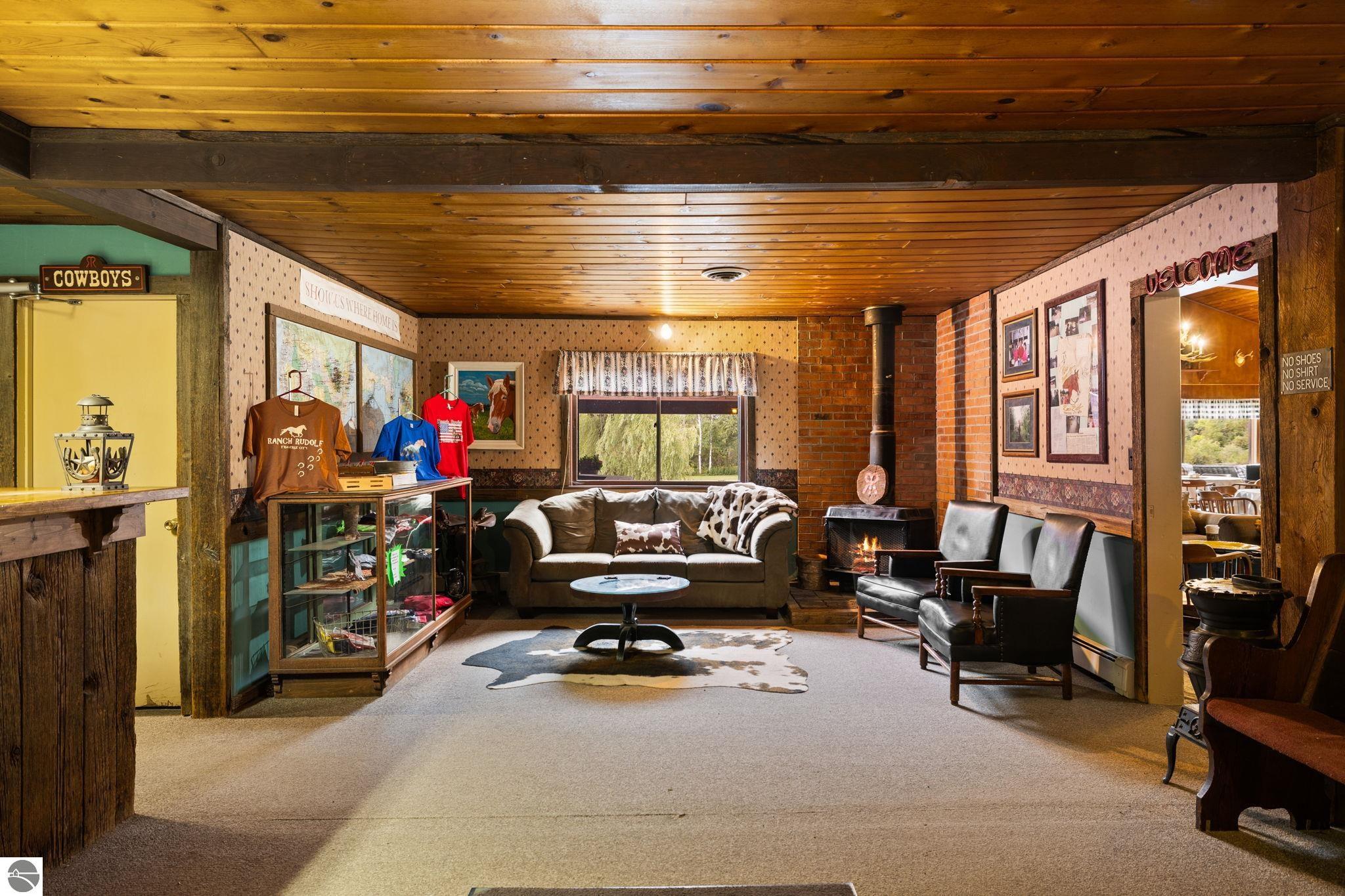 6841 Brown Bridge Road