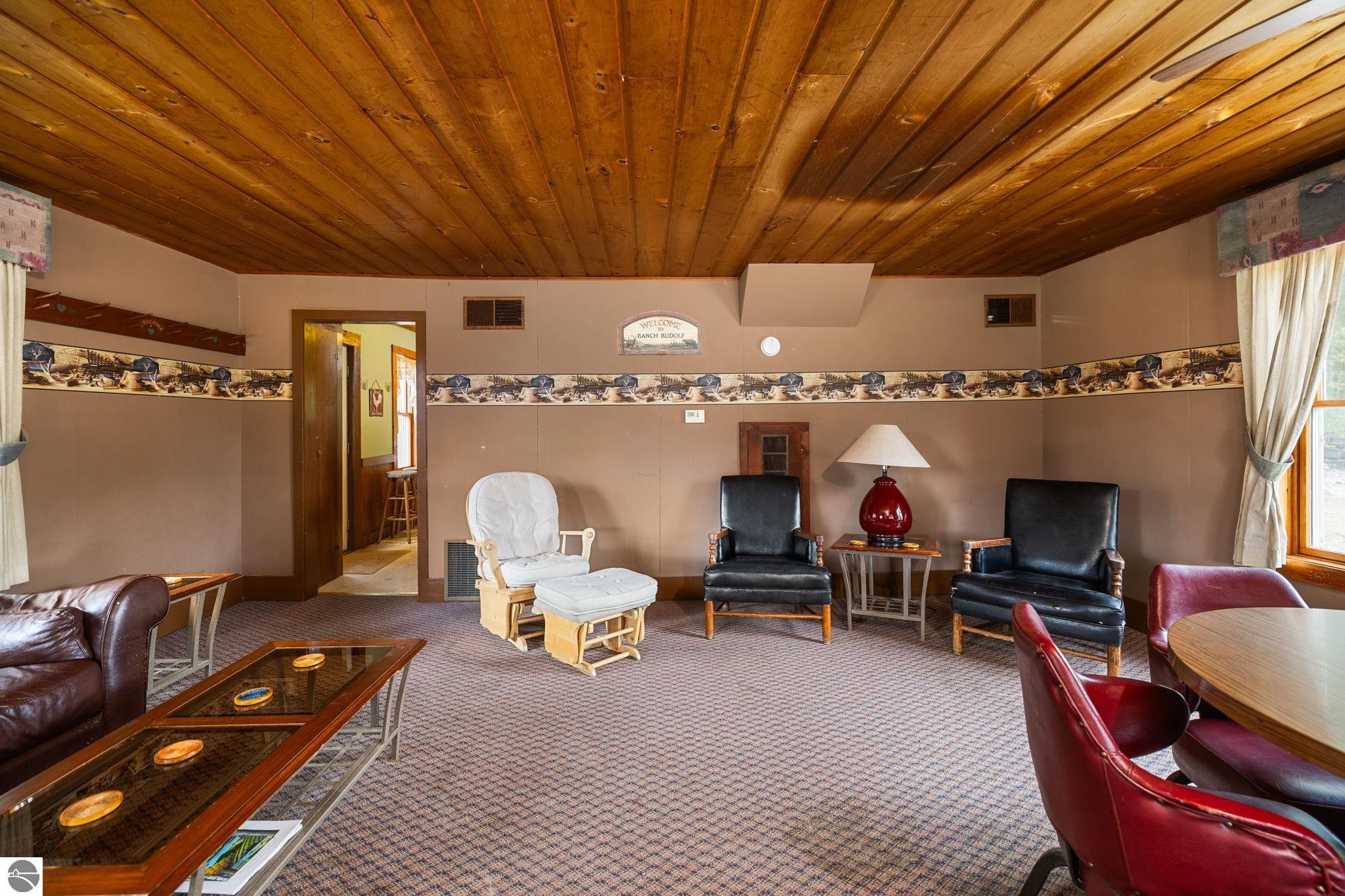 6841 Brown Bridge Road