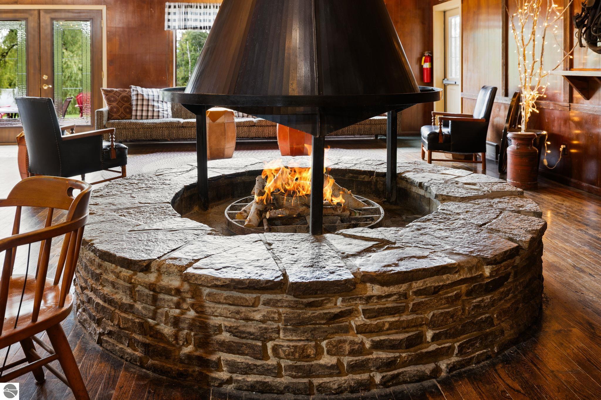 6841 Brown Bridge Road