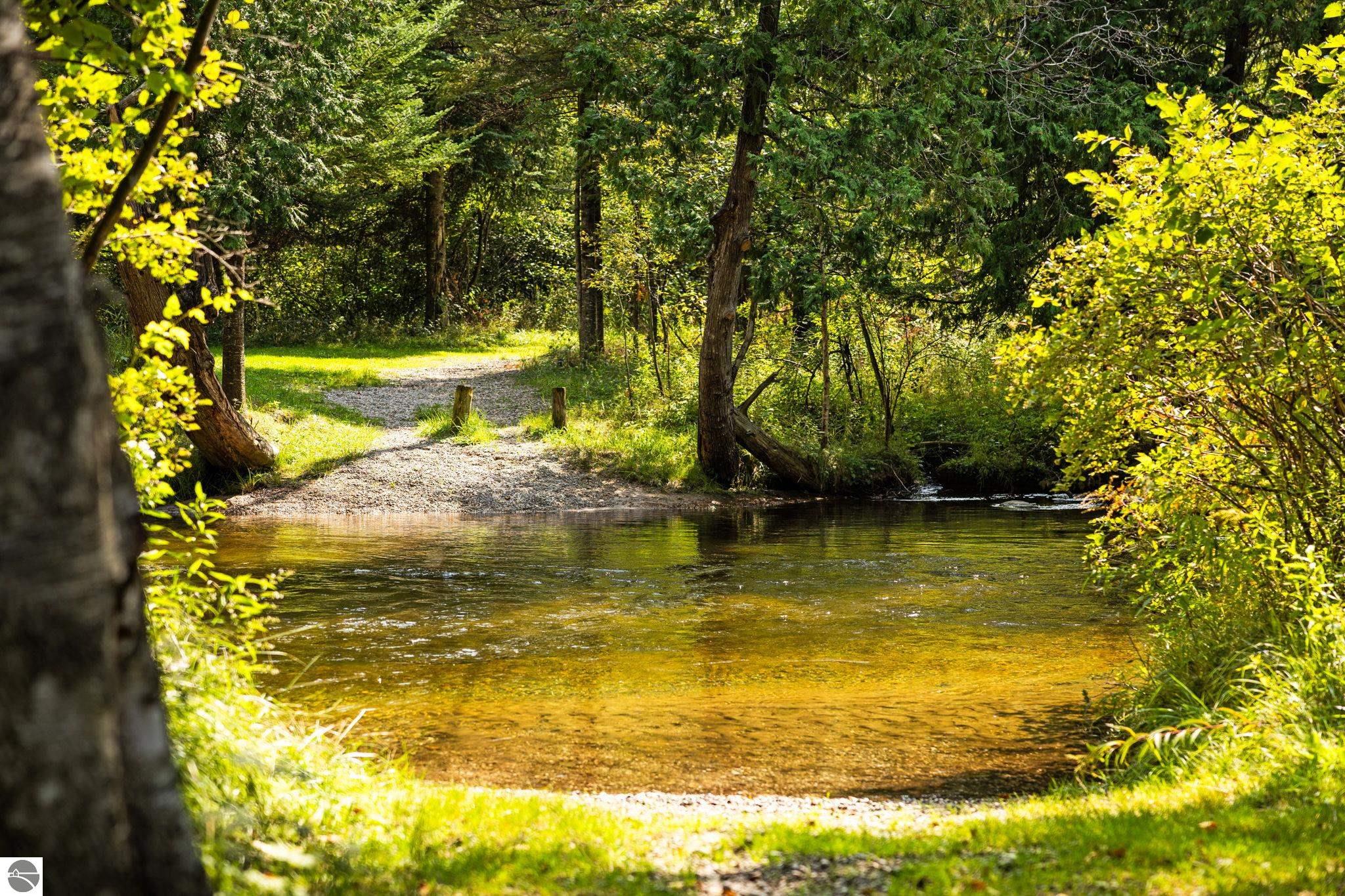 6841 Brown Bridge Road