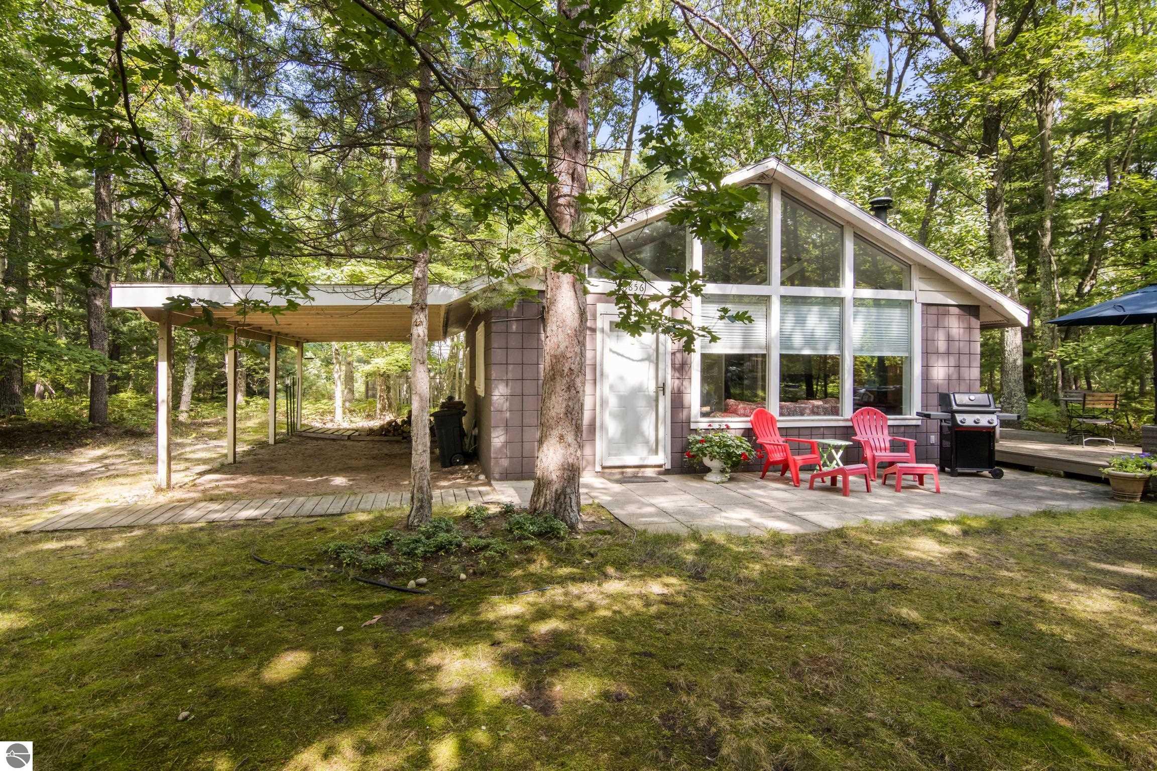8856 South Road